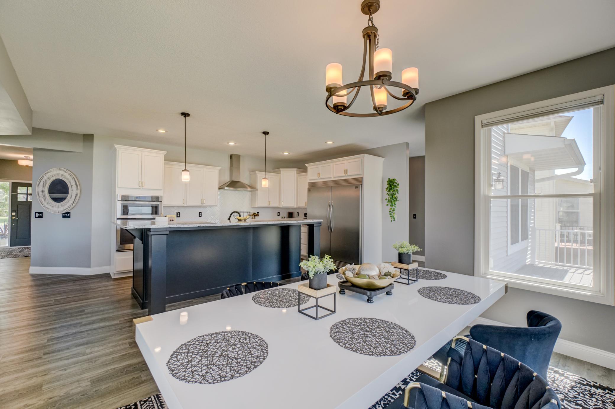 5204 Porchlight Bay Property Photo 19