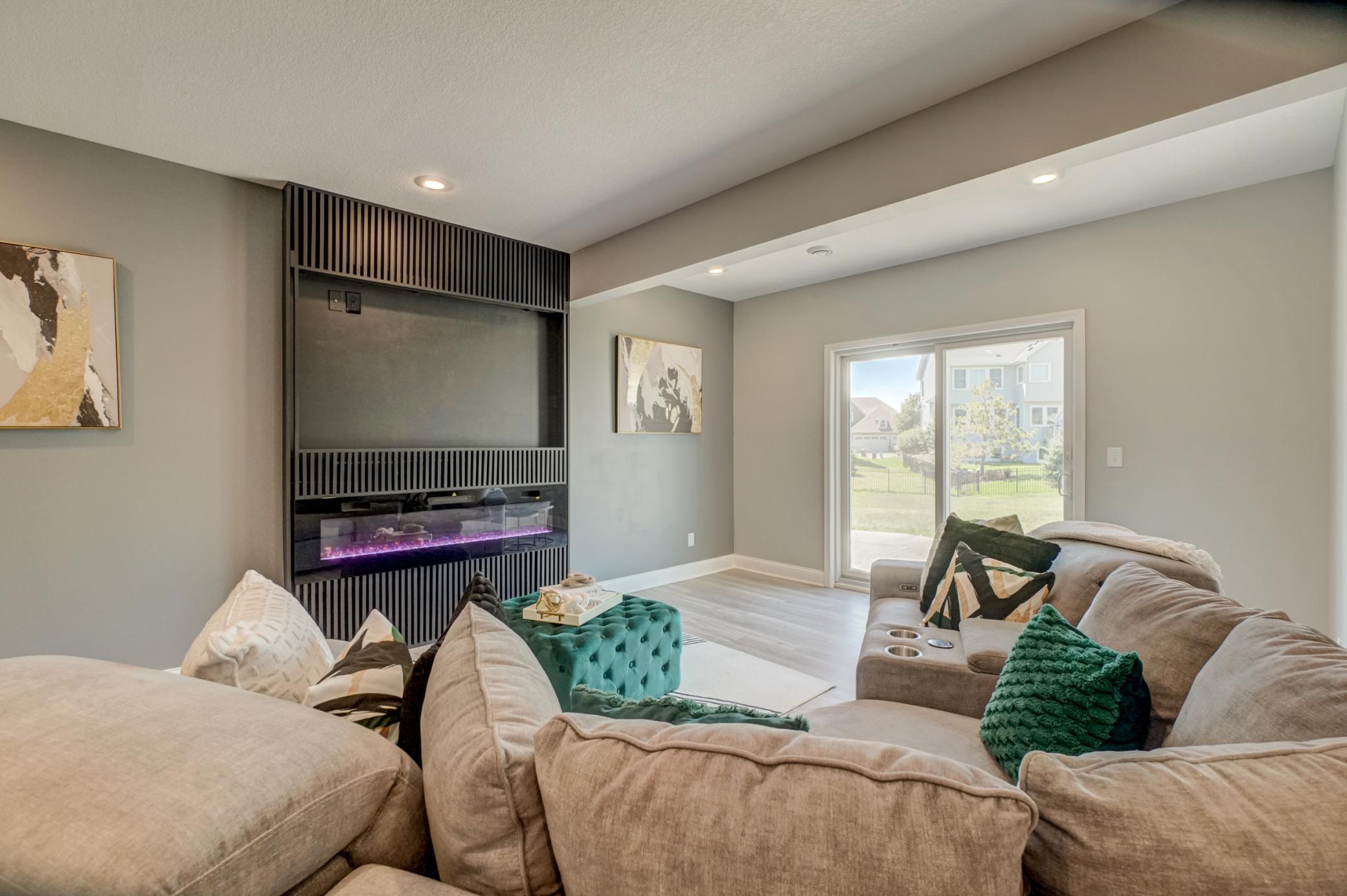5204 Porchlight Bay Property Photo 37