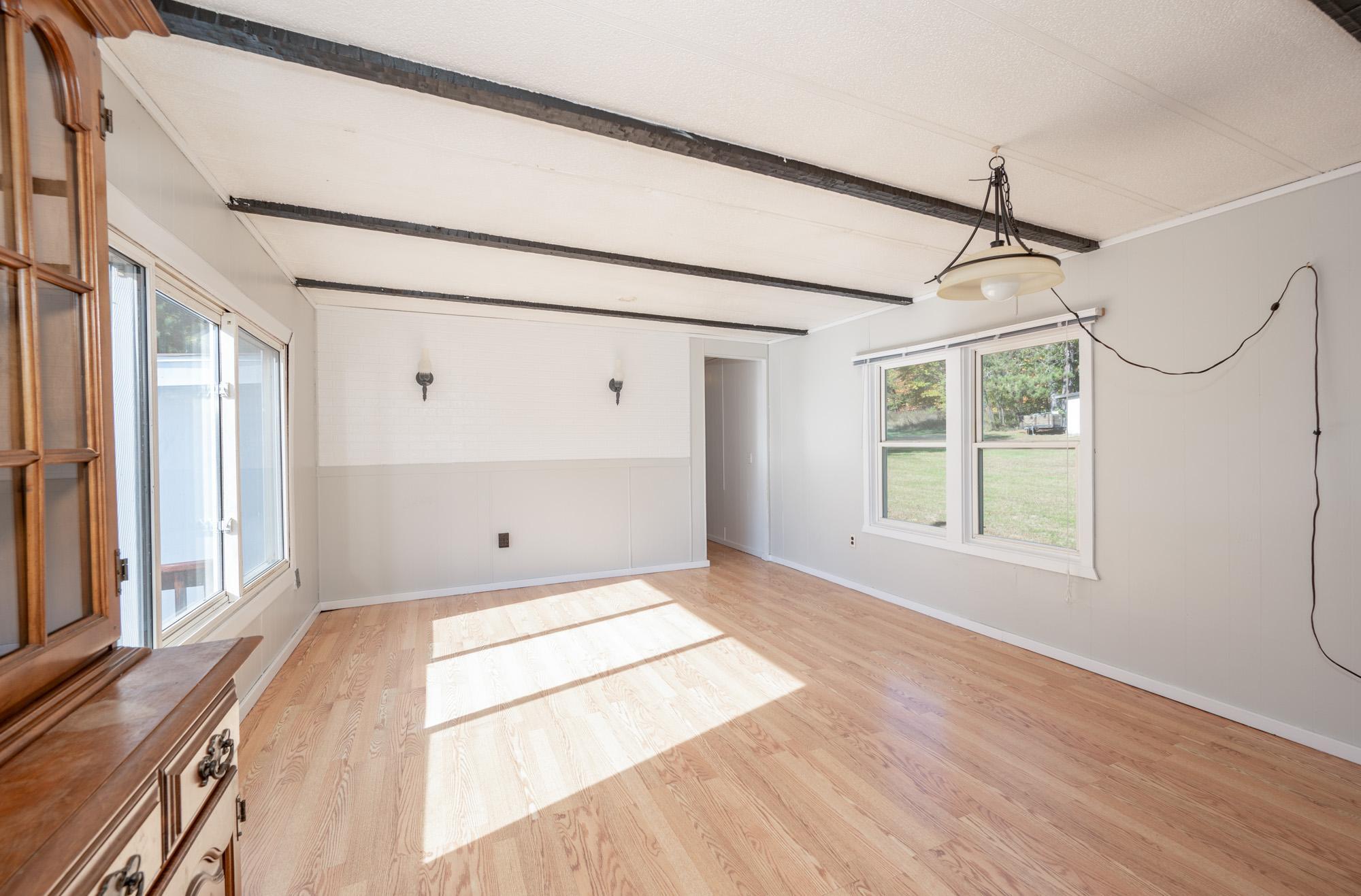 2540 Diane Lane Property Photo 5