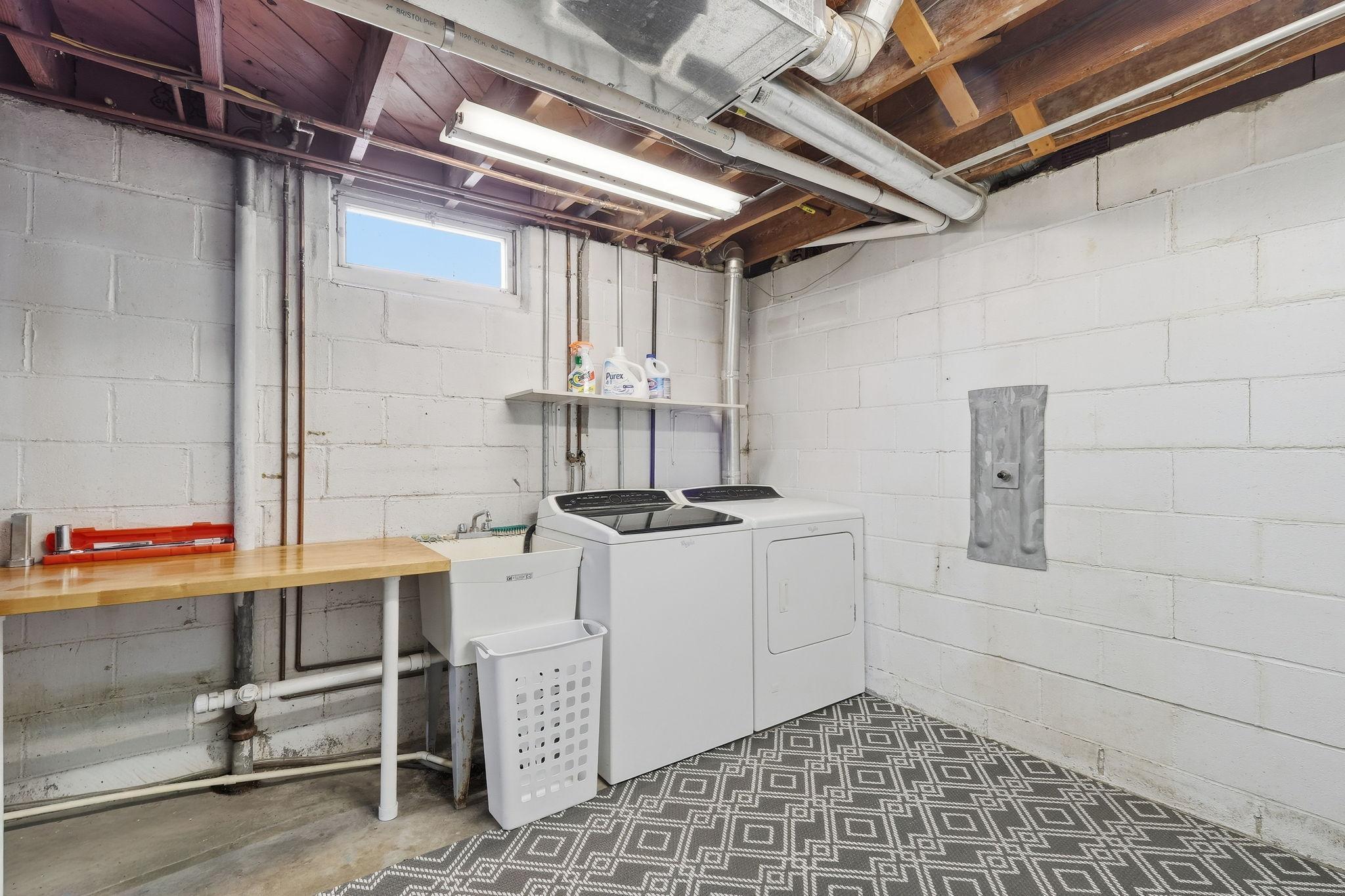 611 Central Avenue Property Photo 28