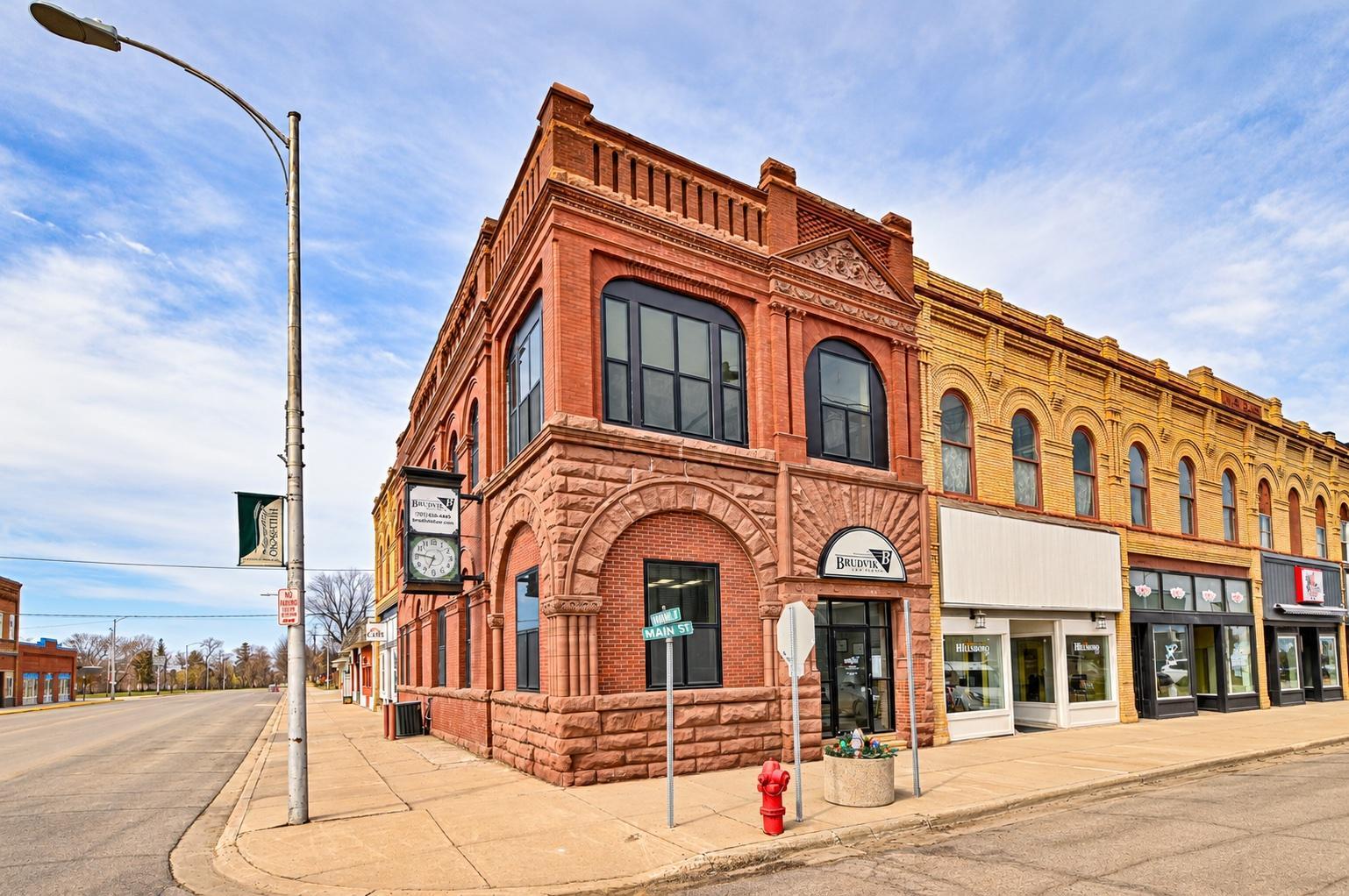 1 N Main Street Property Photo 1