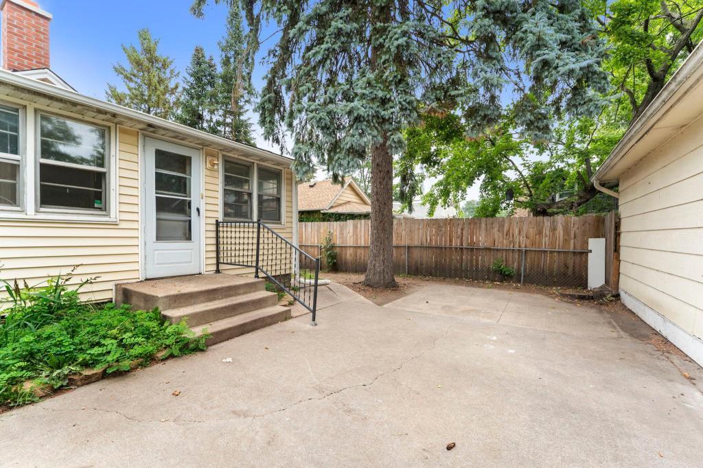 2174 8th Street Property Photo 18