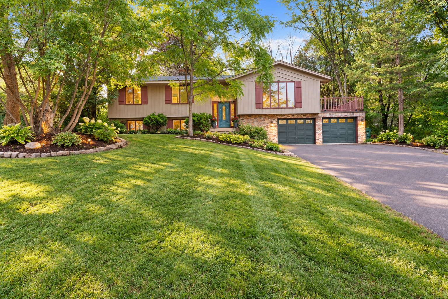 5905 Country Club Road Property Photo 1