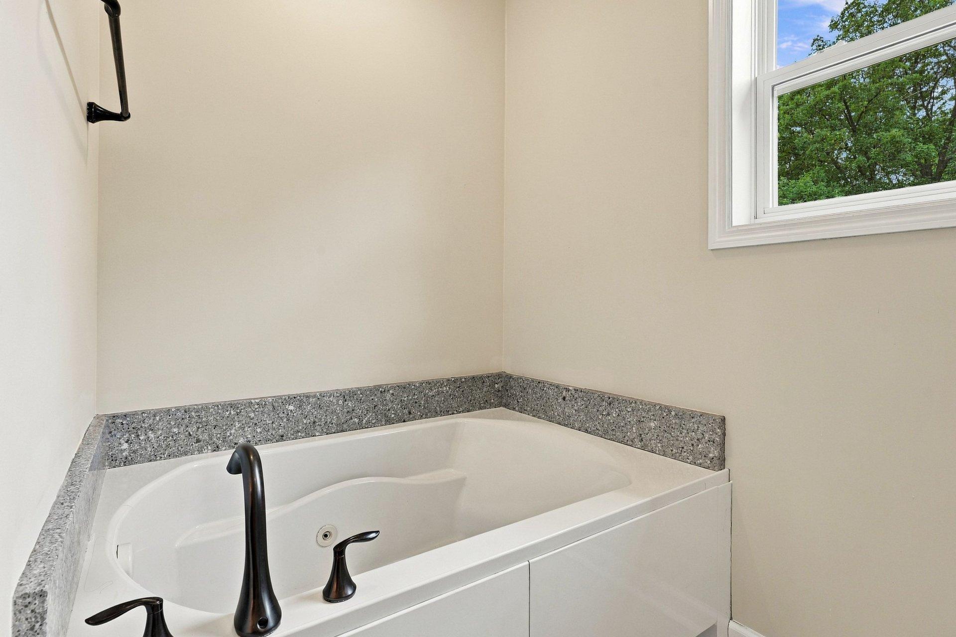 12734 Legacy Creek Parkway Ne Property Photo 54