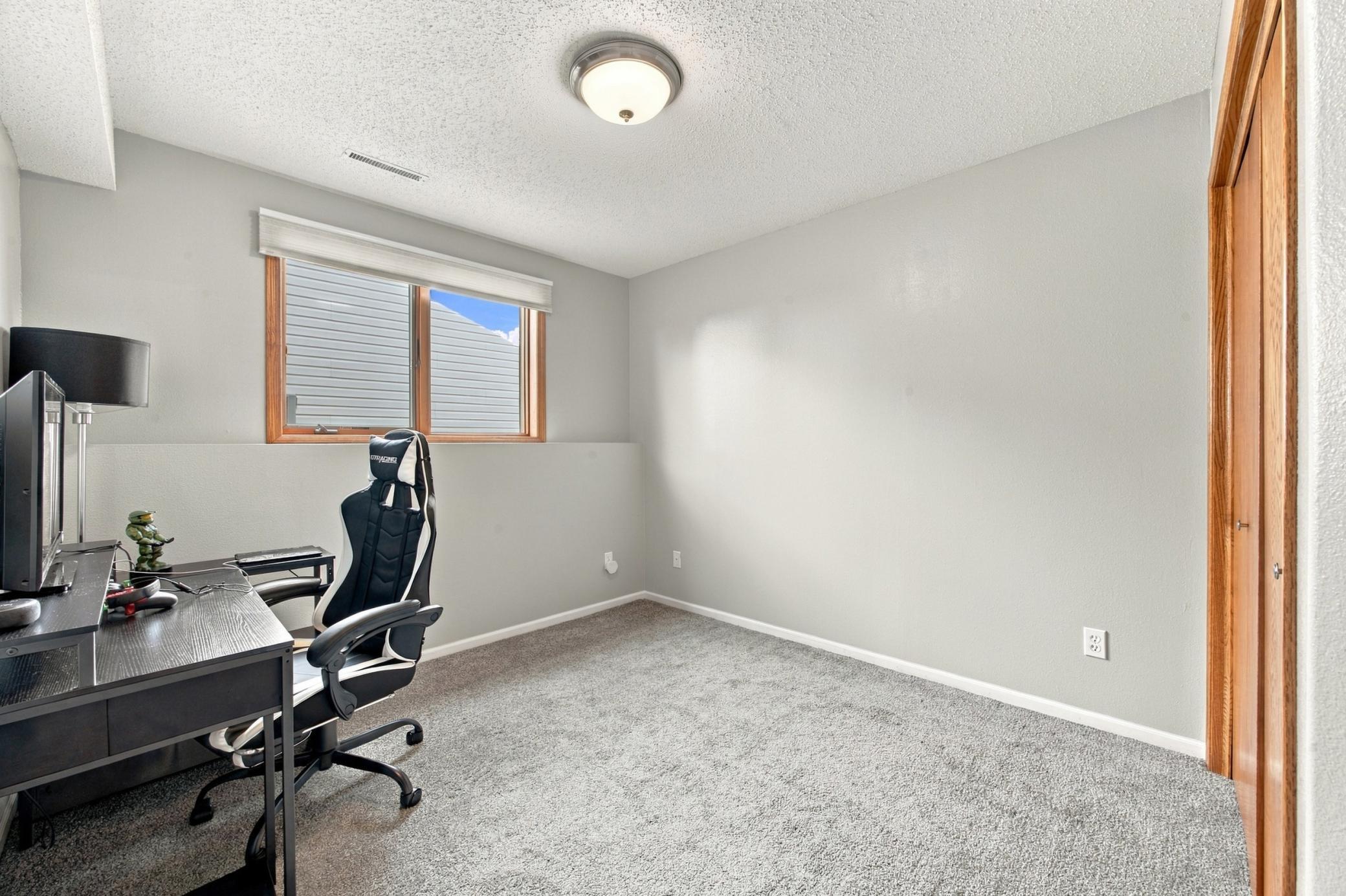 1512 19th Avenue E Property Photo 24