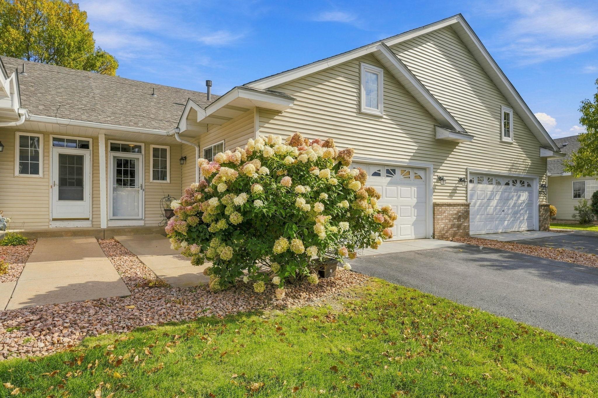 12795 Ulysses Circle Ne Property Photo 2