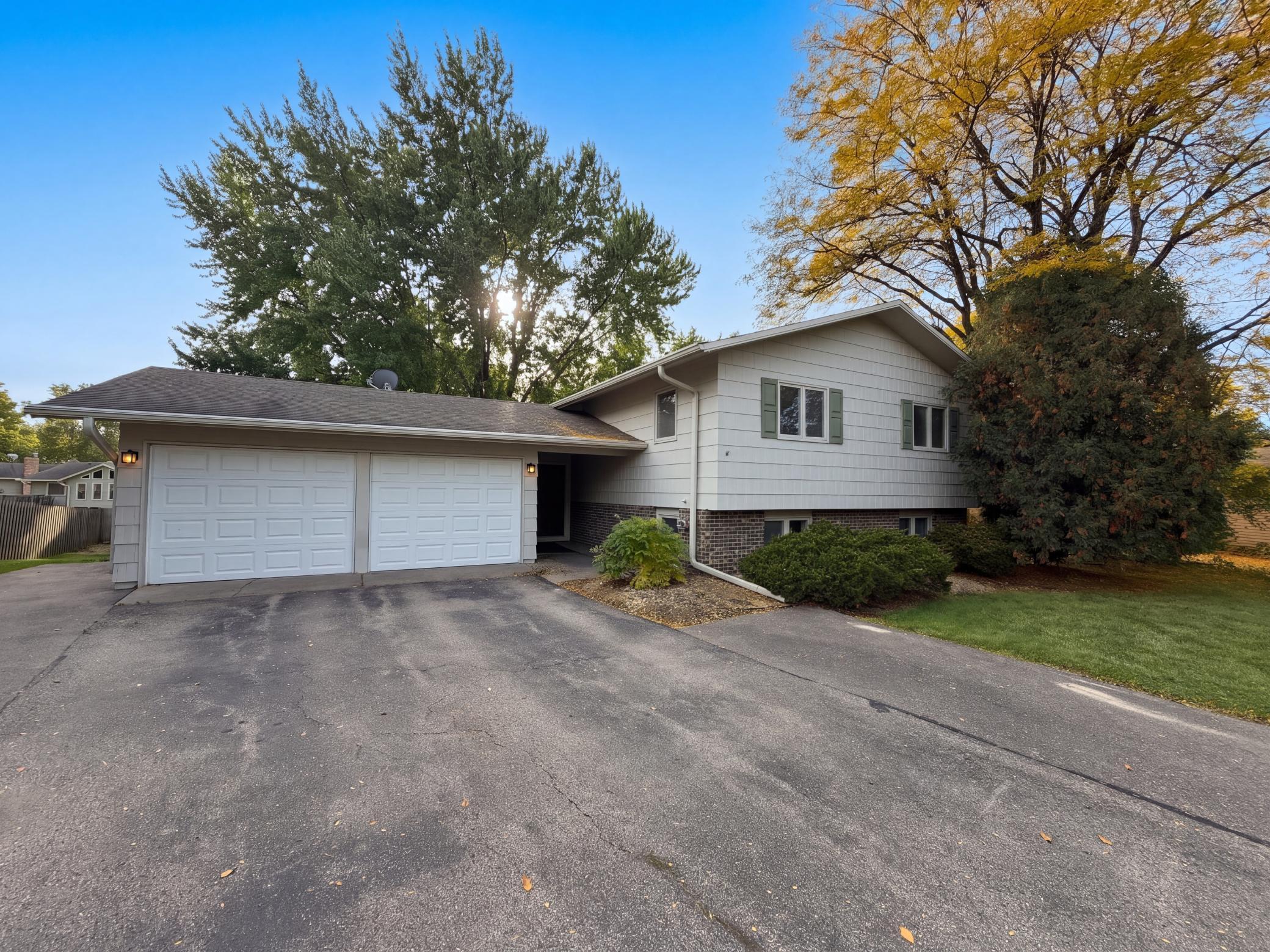 12228 Allen Drive Property Photo 1