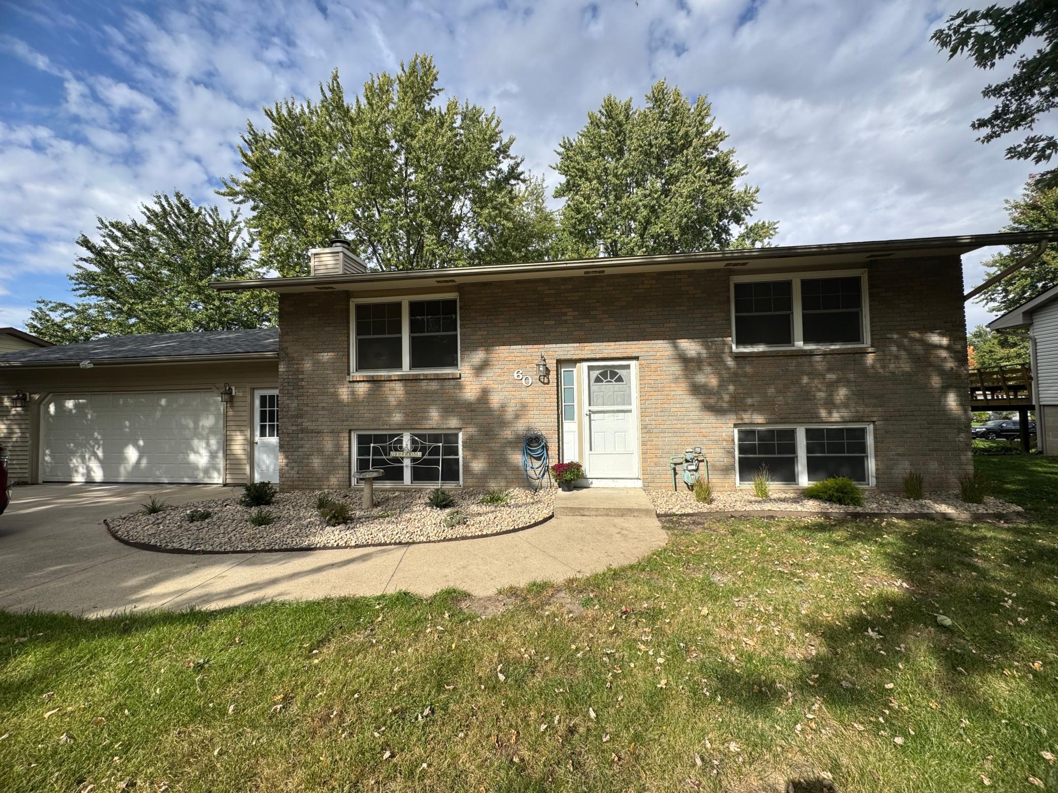 60 18th Place Ne Property Photo 1