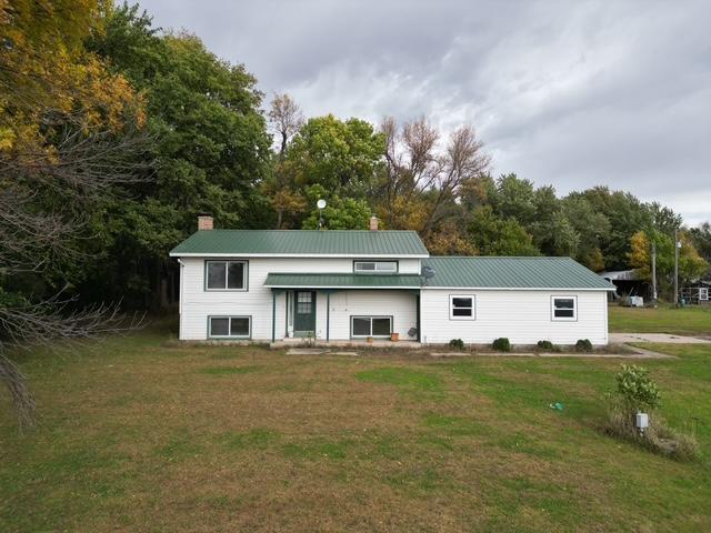 35566 720th Avenue Property Photo 1