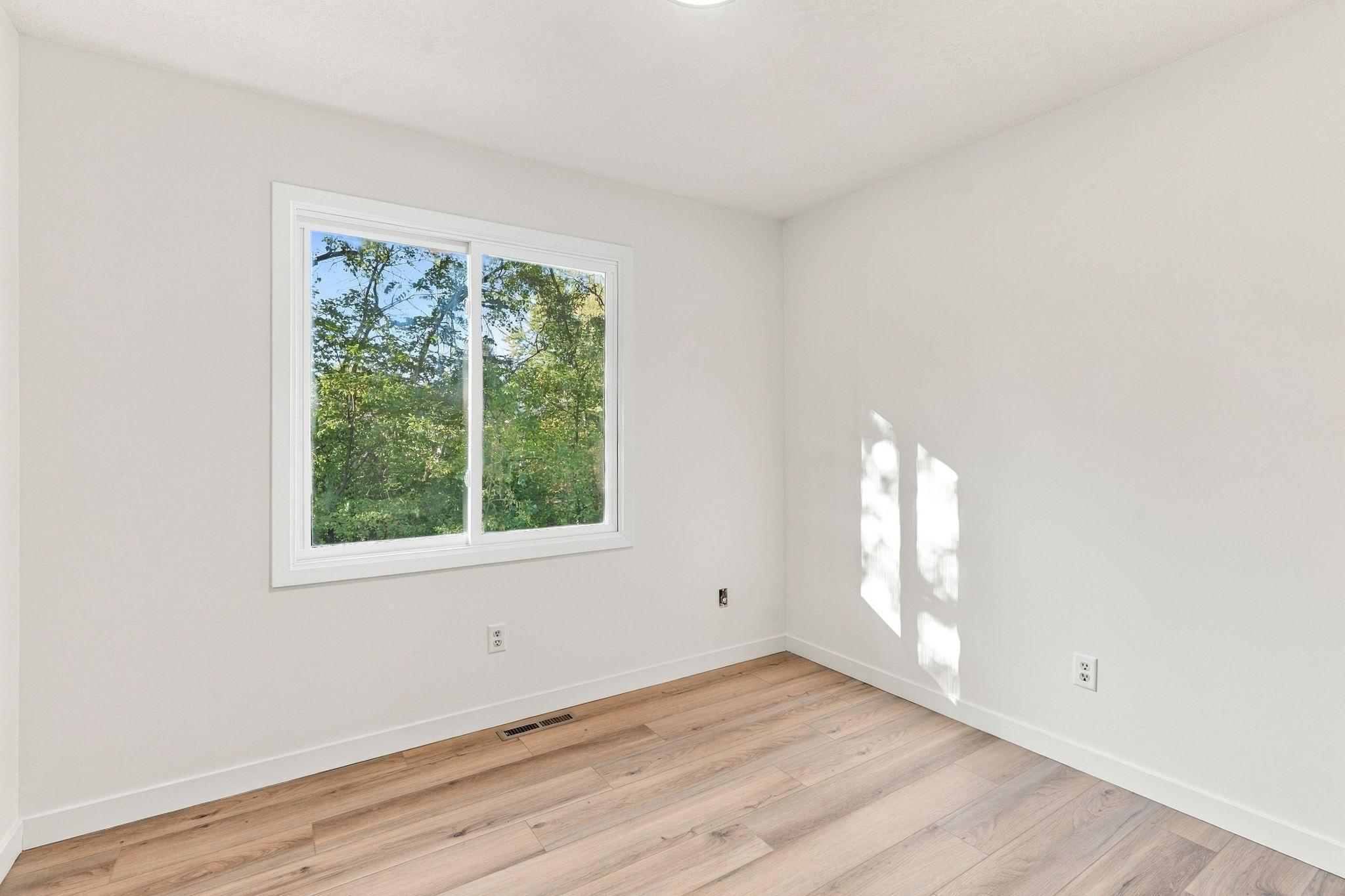 1862 Fox Run Property Photo 27