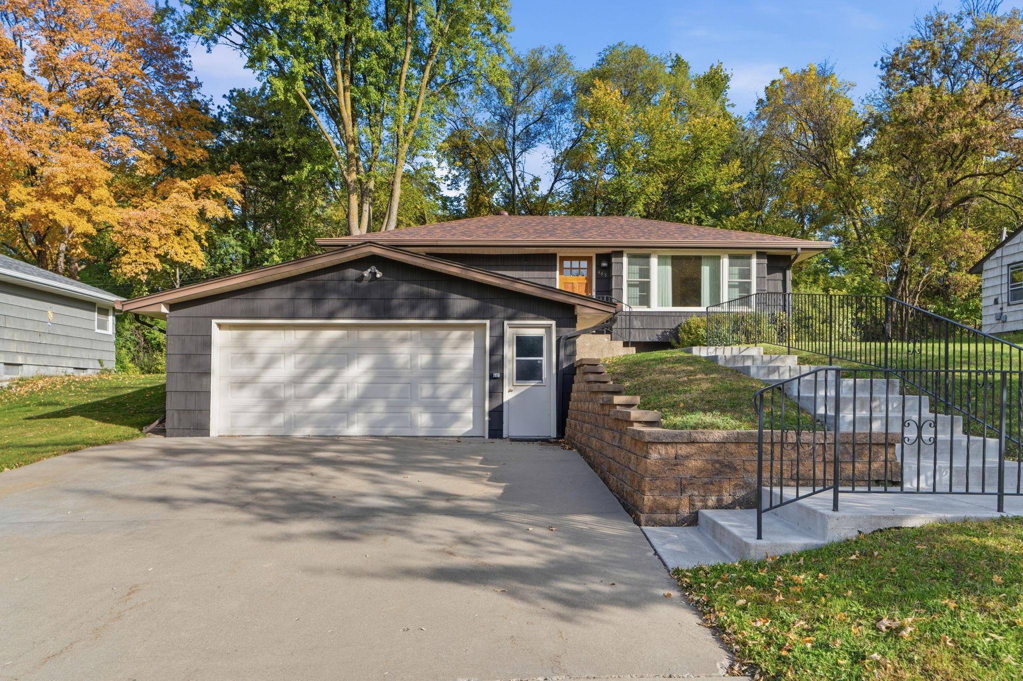 443 Eldridge Avenue W