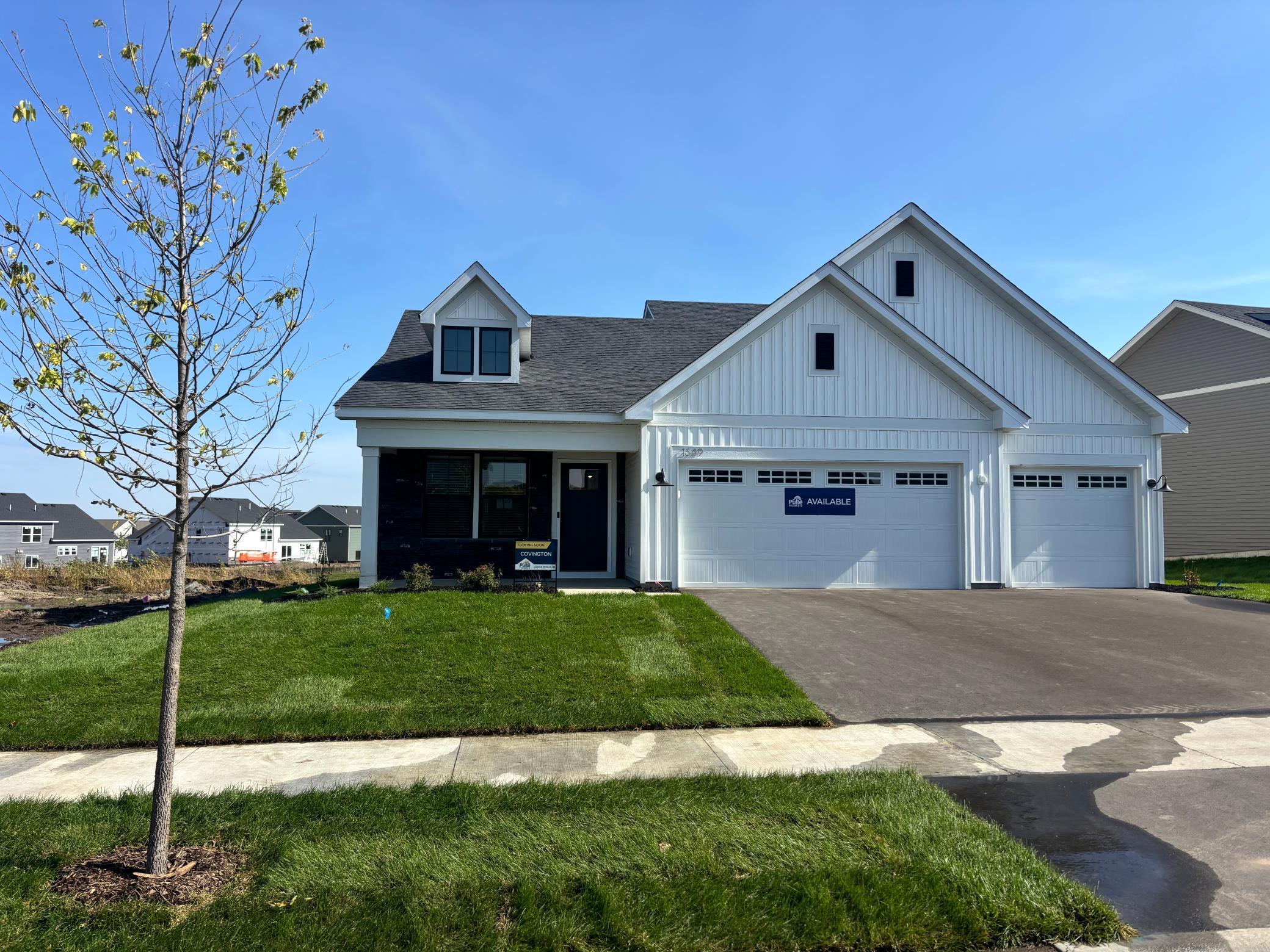 1649 Lund Way Property Photo 1