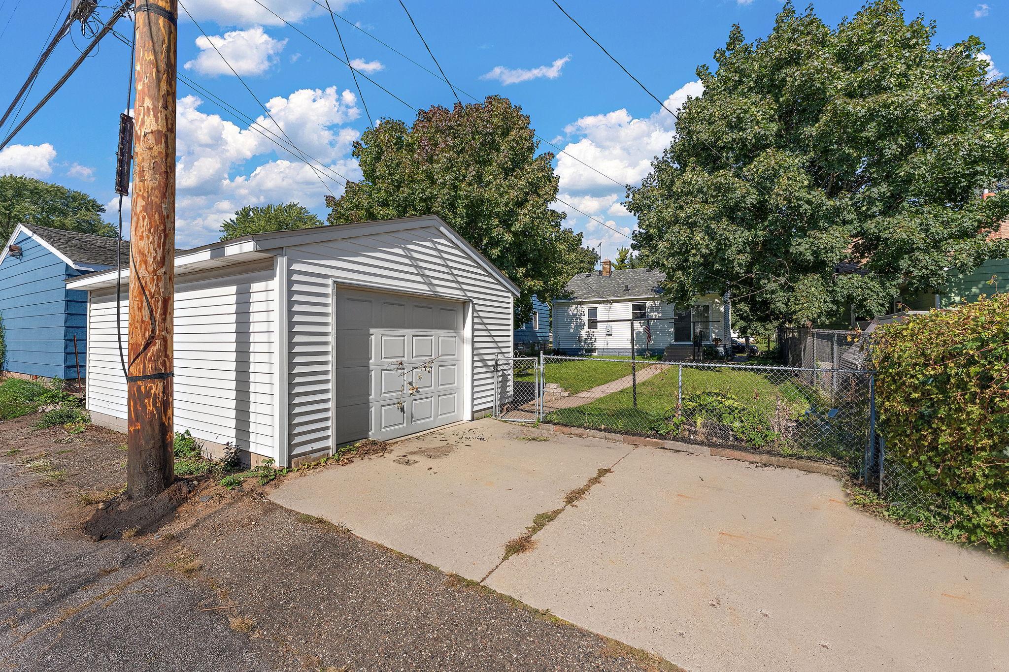 1340 3rd Street E Property Photo 6