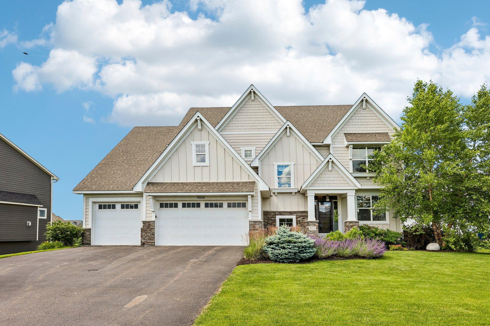 9058 Bur Oak Road Property Photo 1