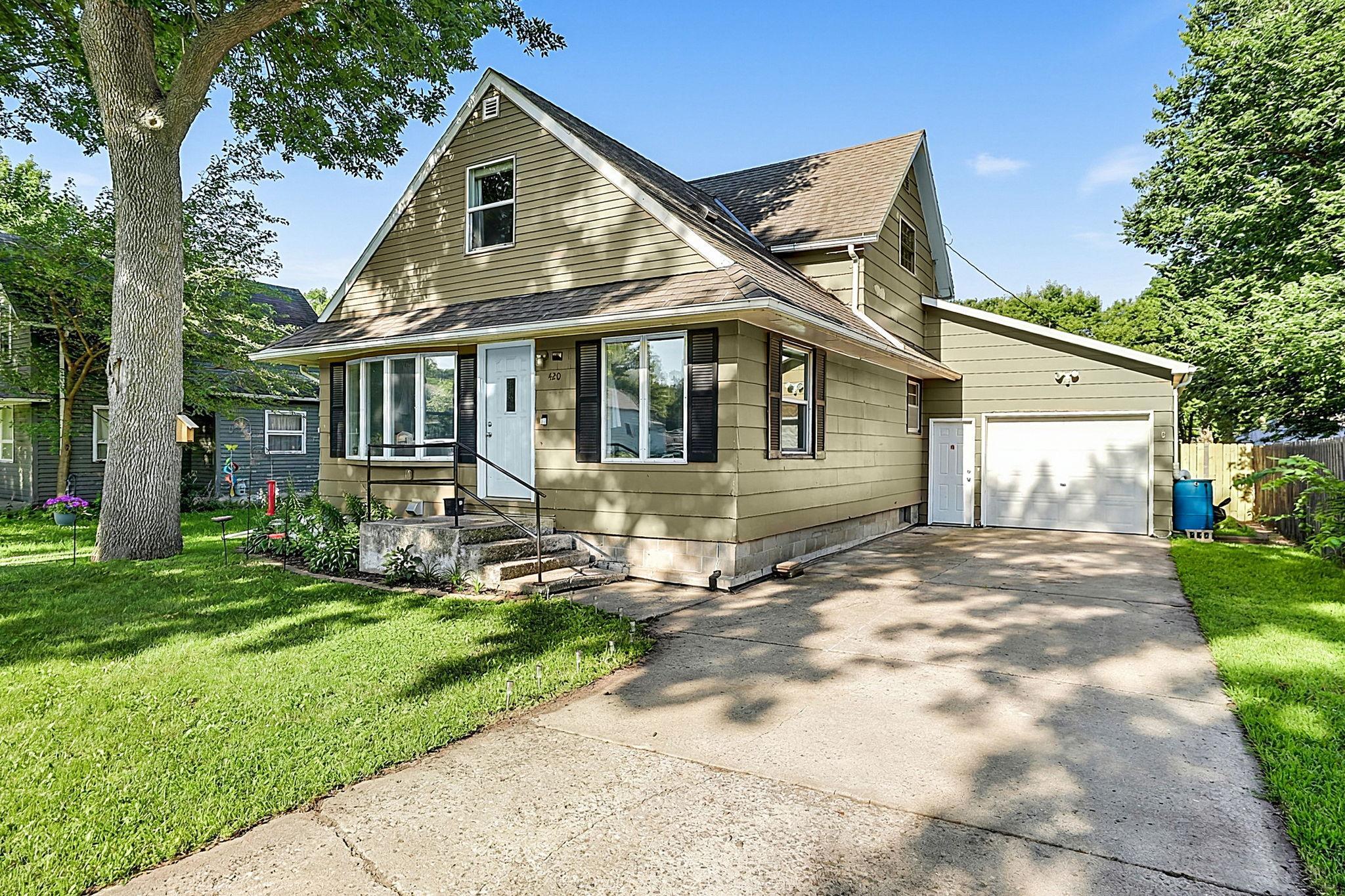 420 S 8th Street Property Photo 1