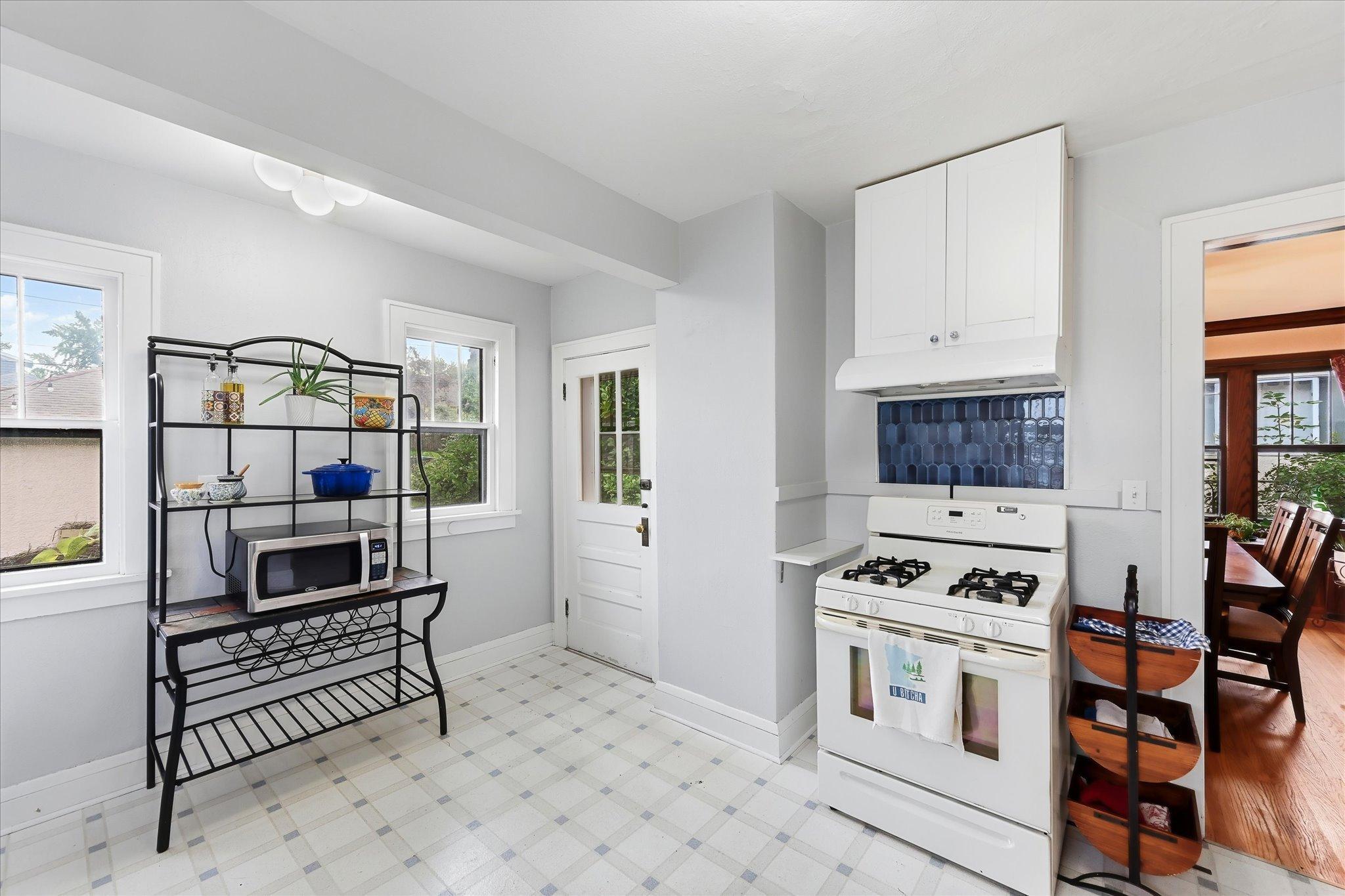 1208 Palace Avenue Property Photo 17