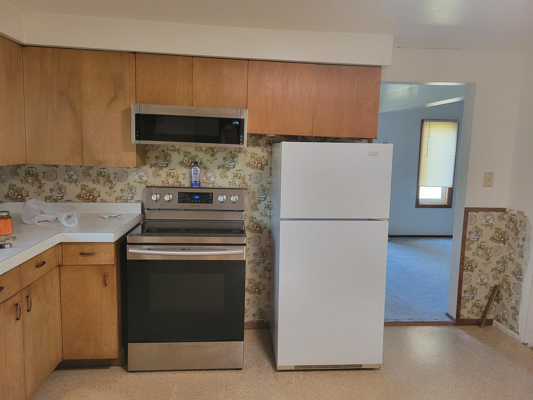 614 S Douglas Avenue Property Photo 2