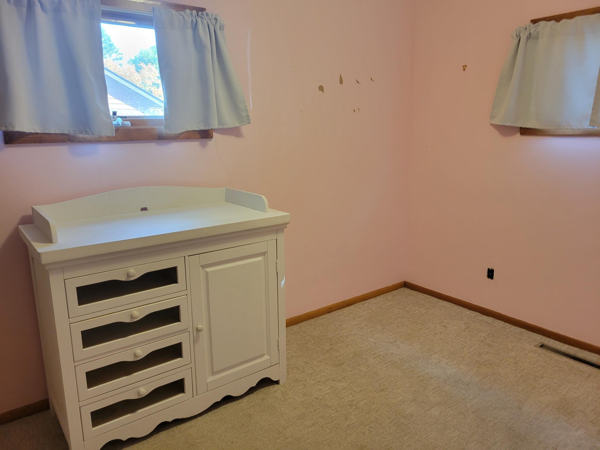 614 S Douglas Avenue Property Photo 4