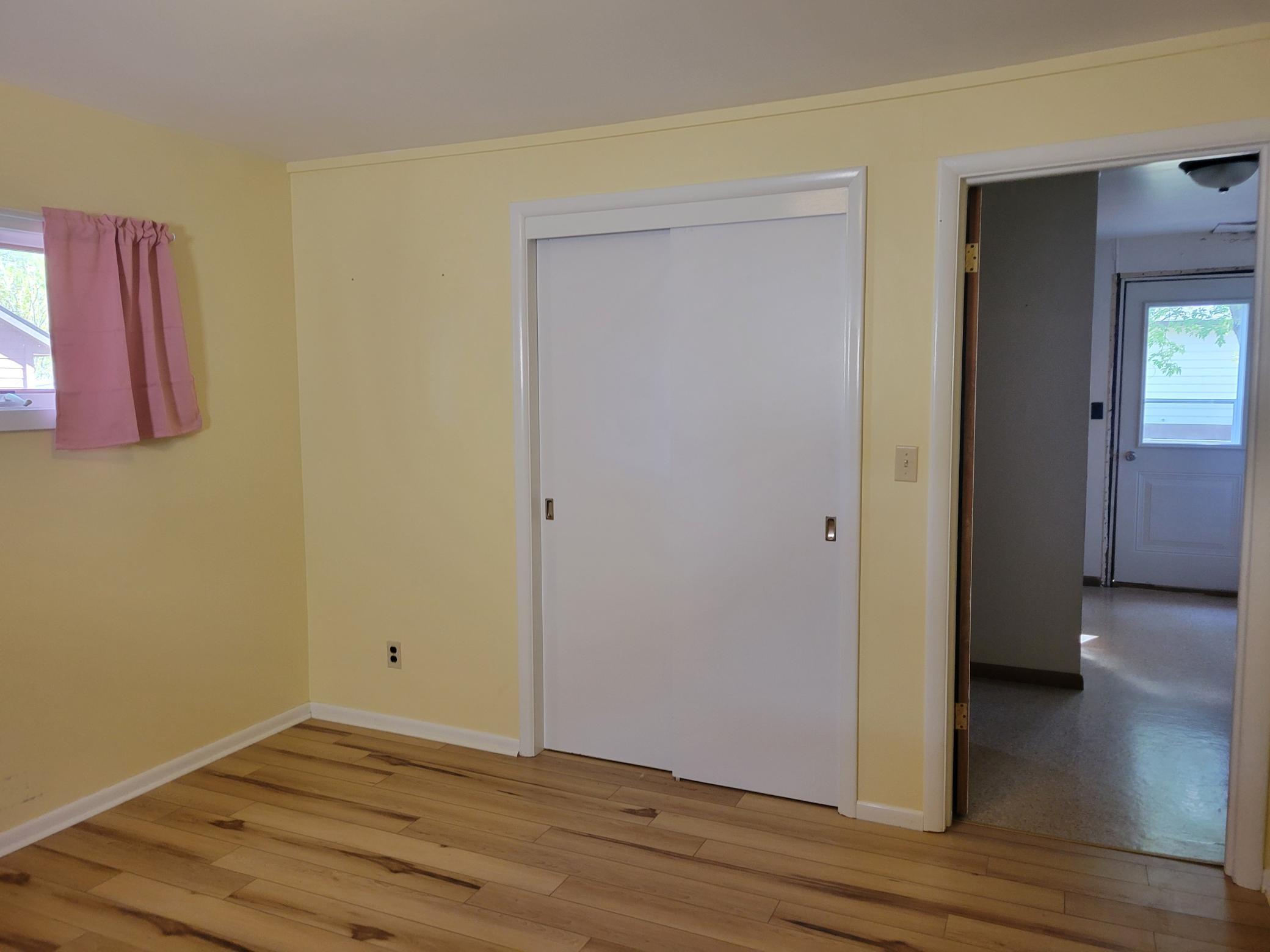 614 S Douglas Avenue Property Photo 6