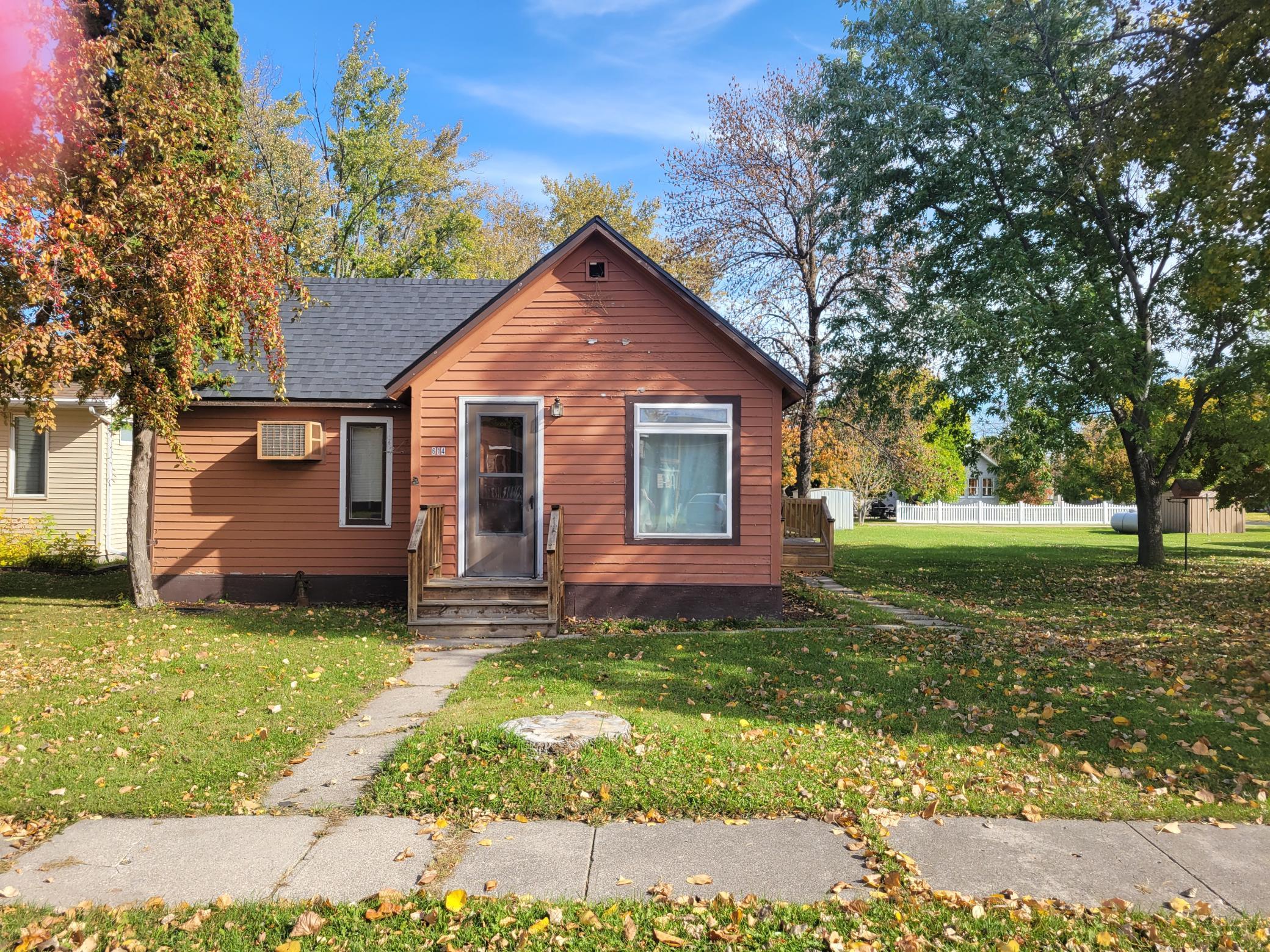 614 S Douglas Avenue Property Photo 14