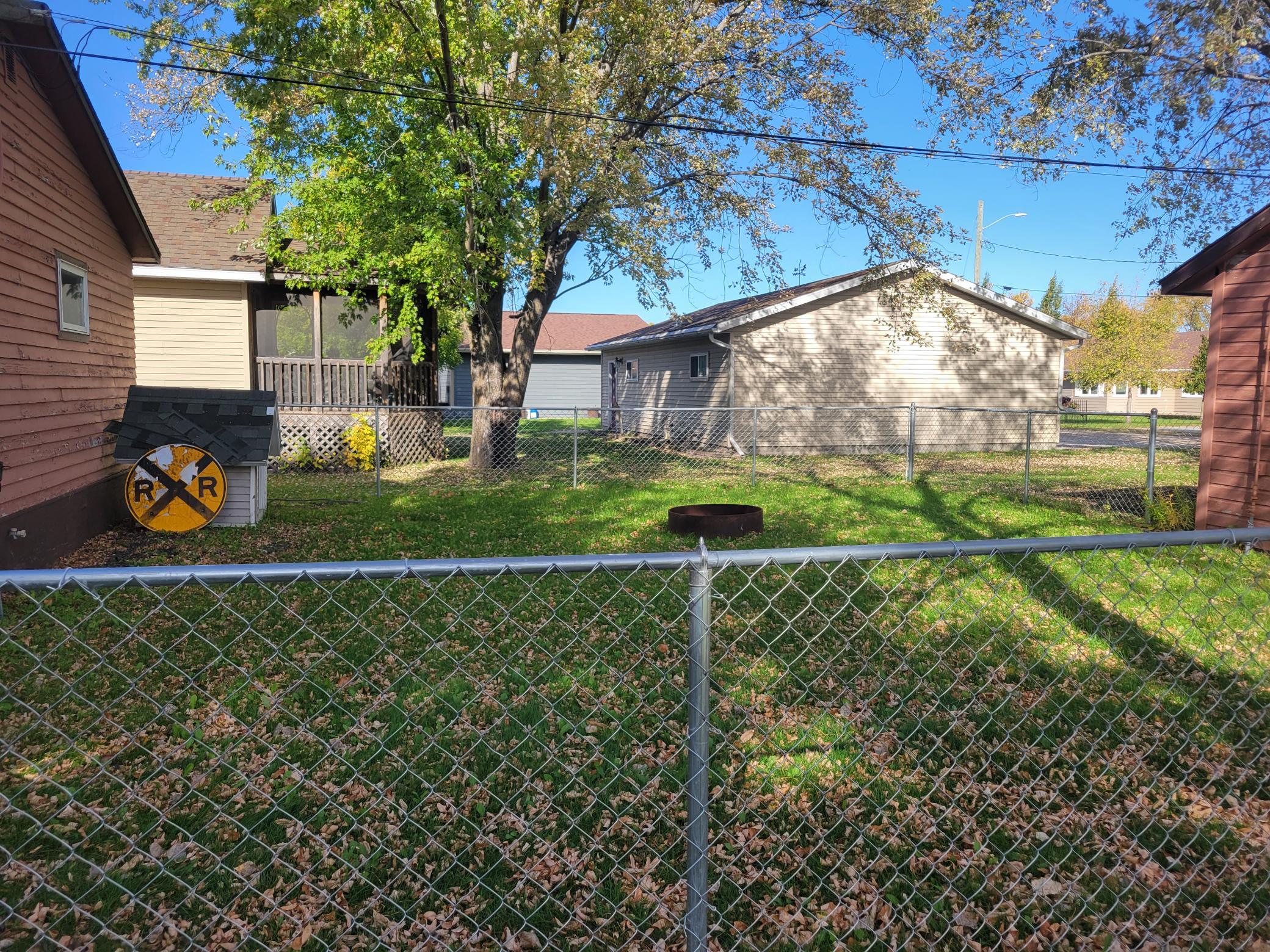 614 S Douglas Avenue Property Photo 17