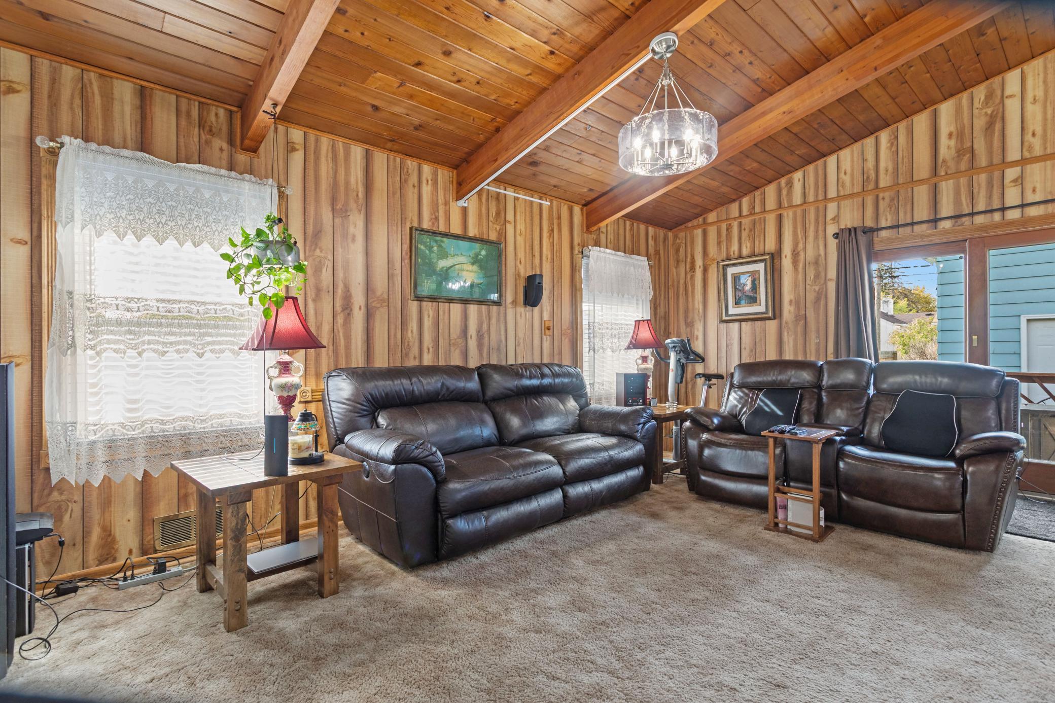 1326 Reaney Avenue Property Photo 14