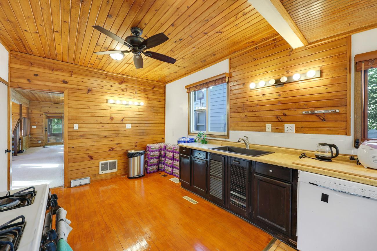 277 E Morton Street E Property Photo 11