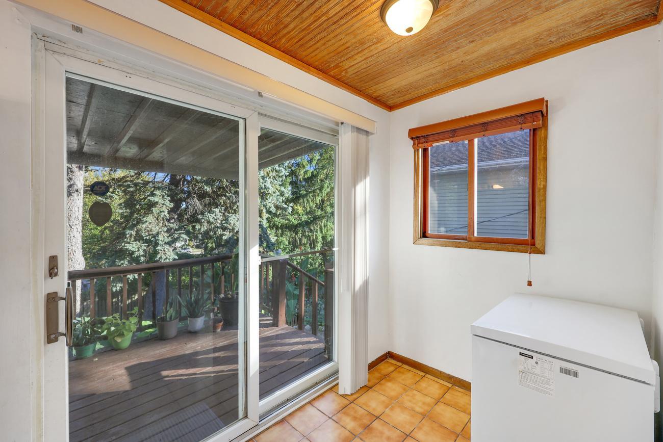 277 E Morton Street E Property Photo 12