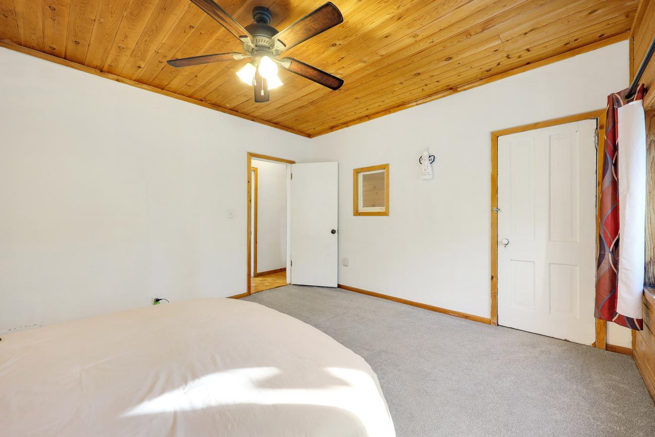 277 E Morton Street E Property Photo 16