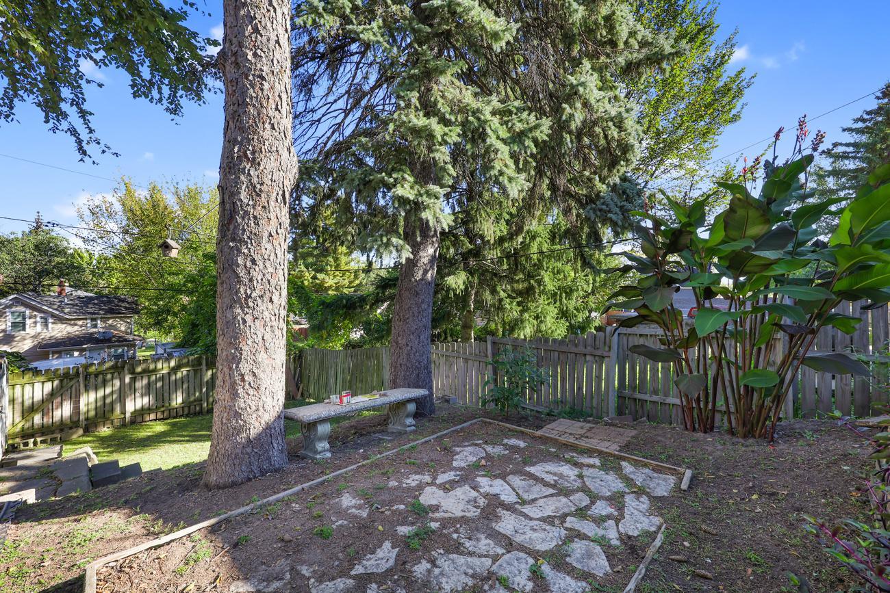 277 E Morton Street E Property Photo 23