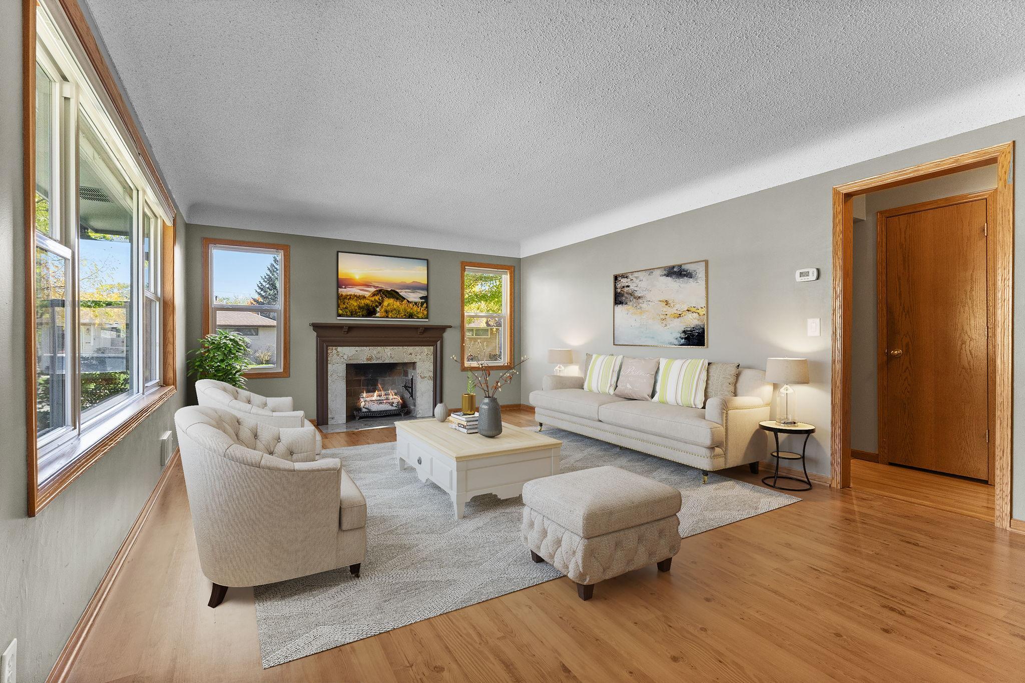 2001 W 61st Street Property Photo 8