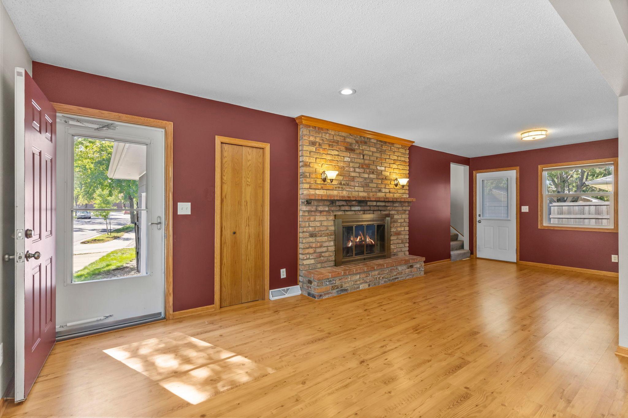 2001 W 61st Street Property Photo 12