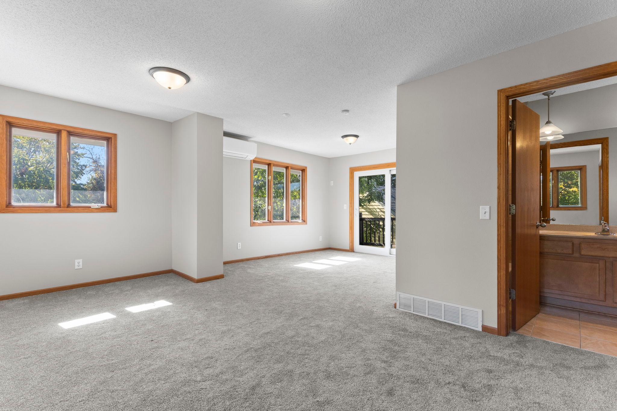 2001 W 61st Street Property Photo 18