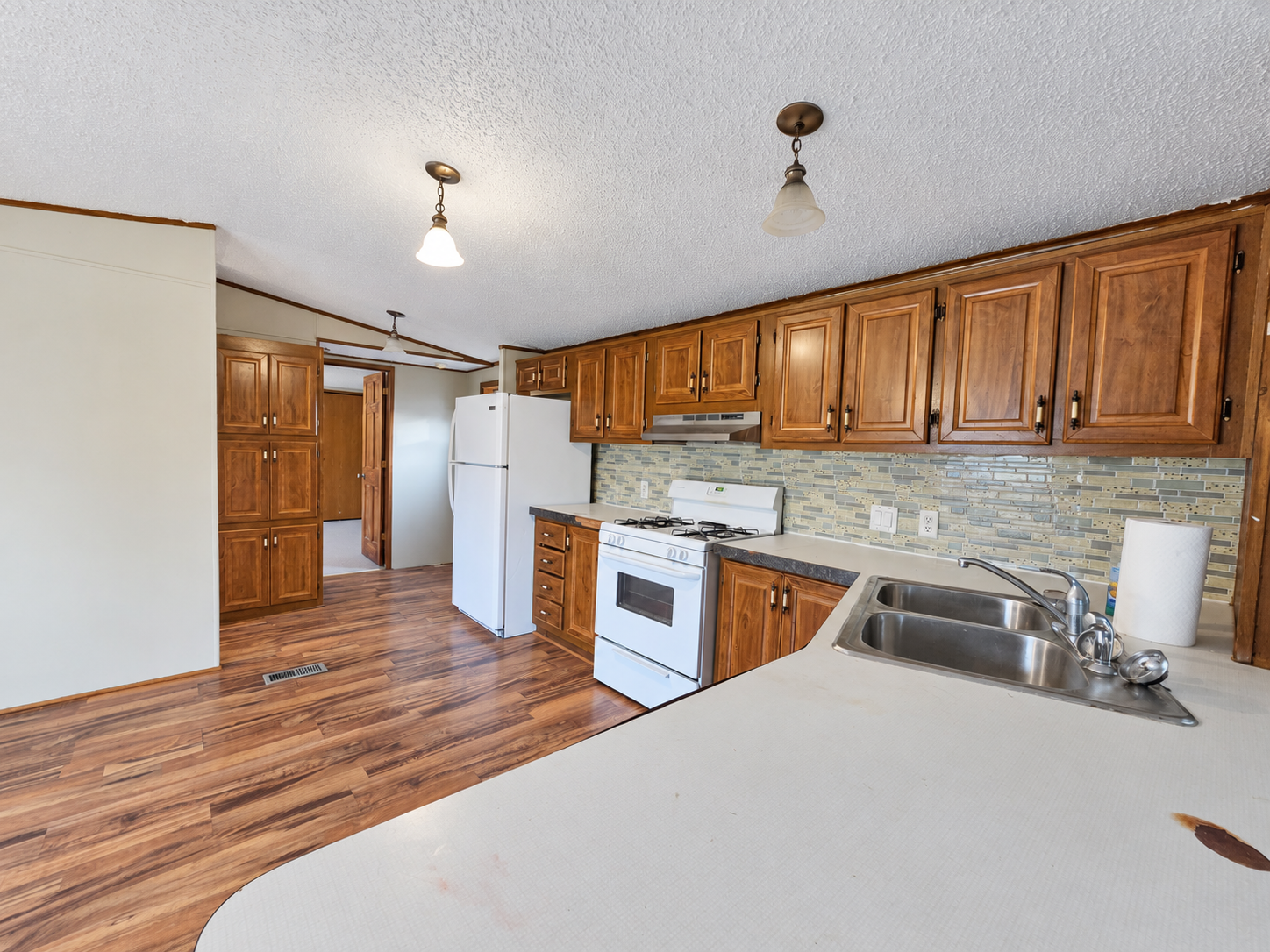 1313 104th Way Ne Property Photo 5