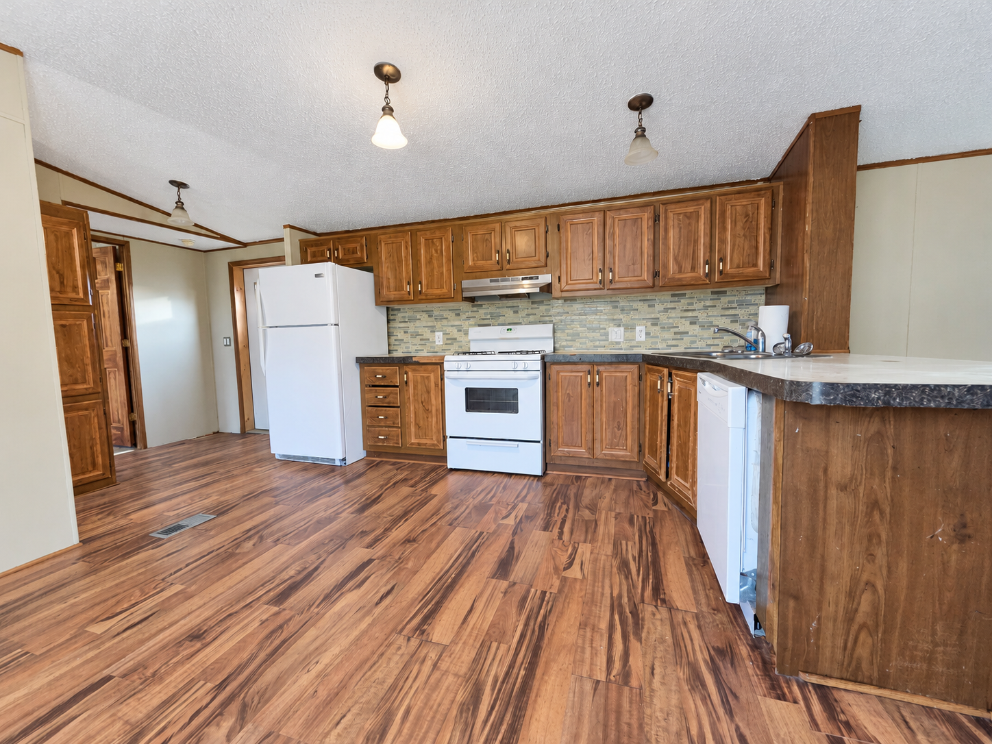 1313 104th Way Ne Property Photo 6