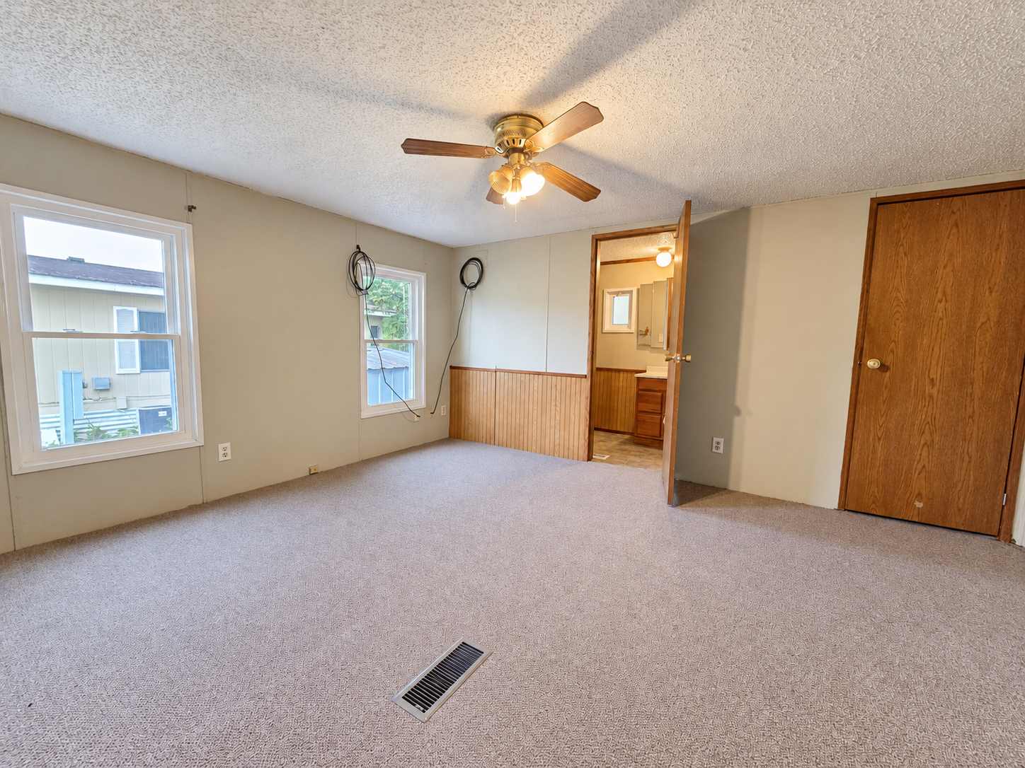 1313 104th Way Ne Property Photo 13