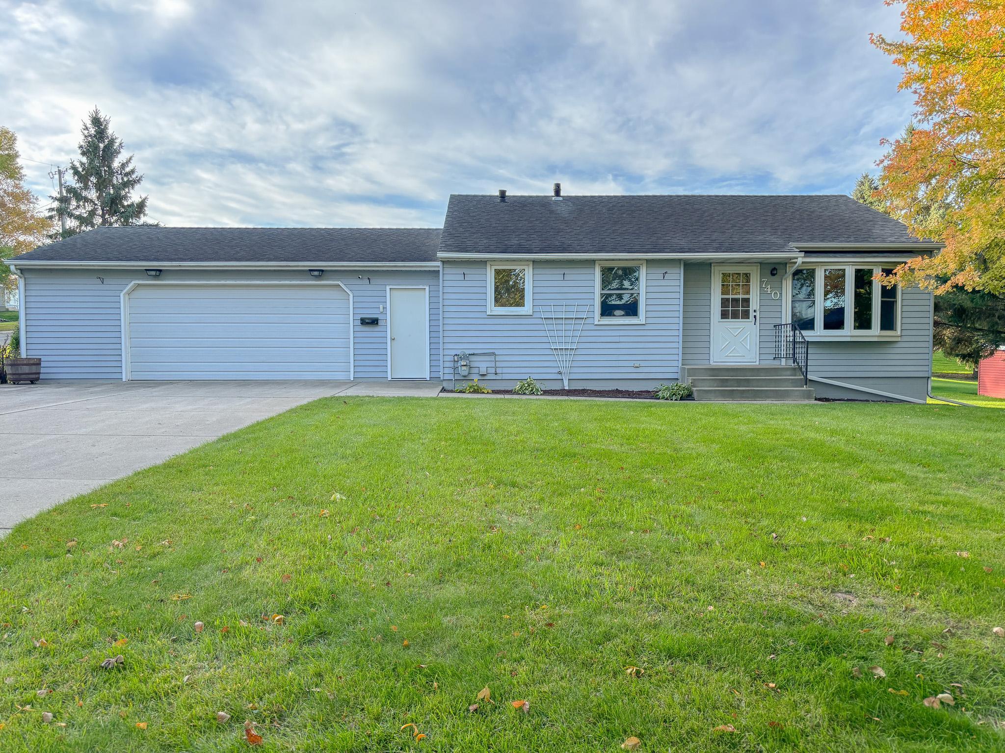 740 E Gustavus Avenue Property Photo 2