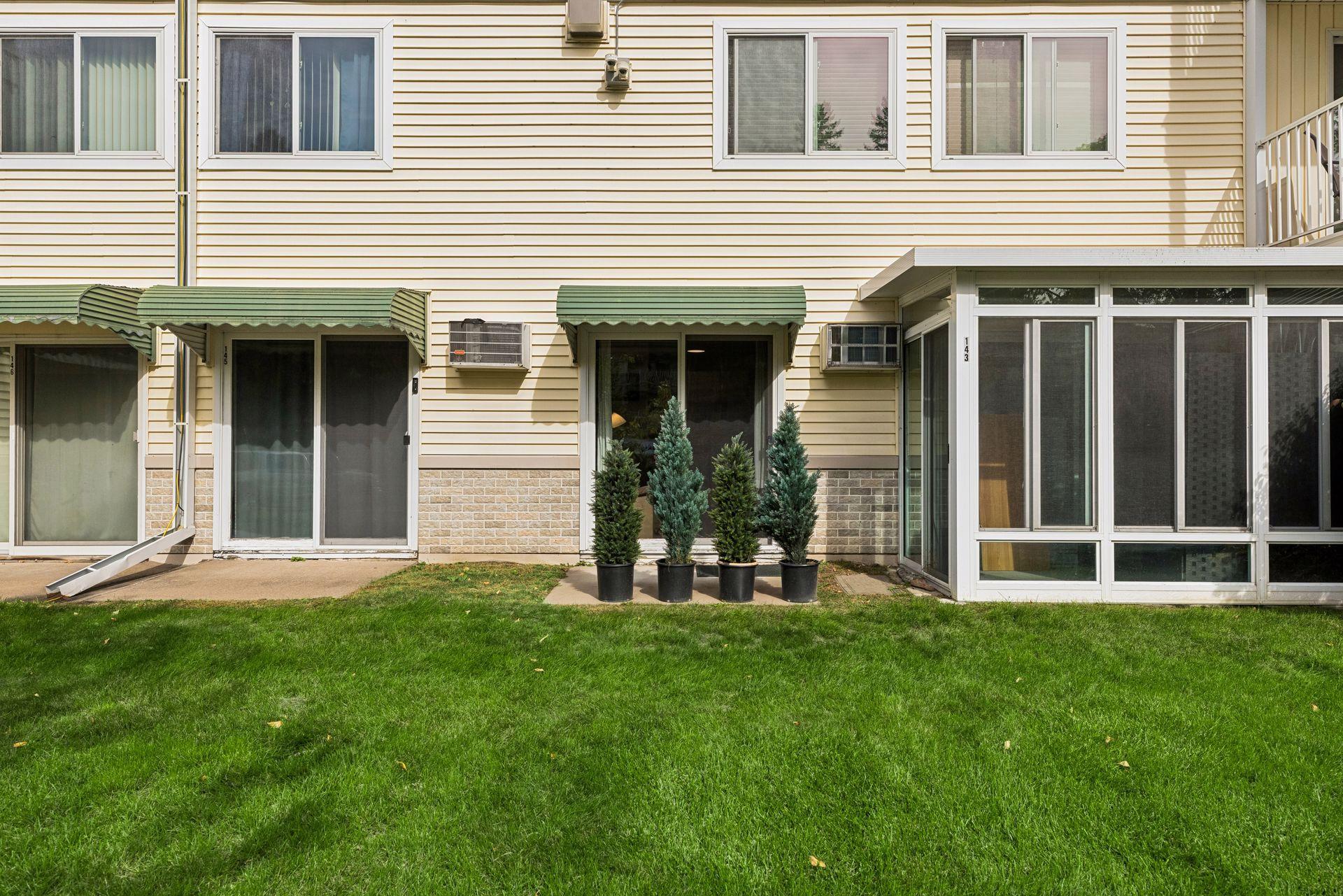 130 Demont Avenue E 144 Property Photo 14
