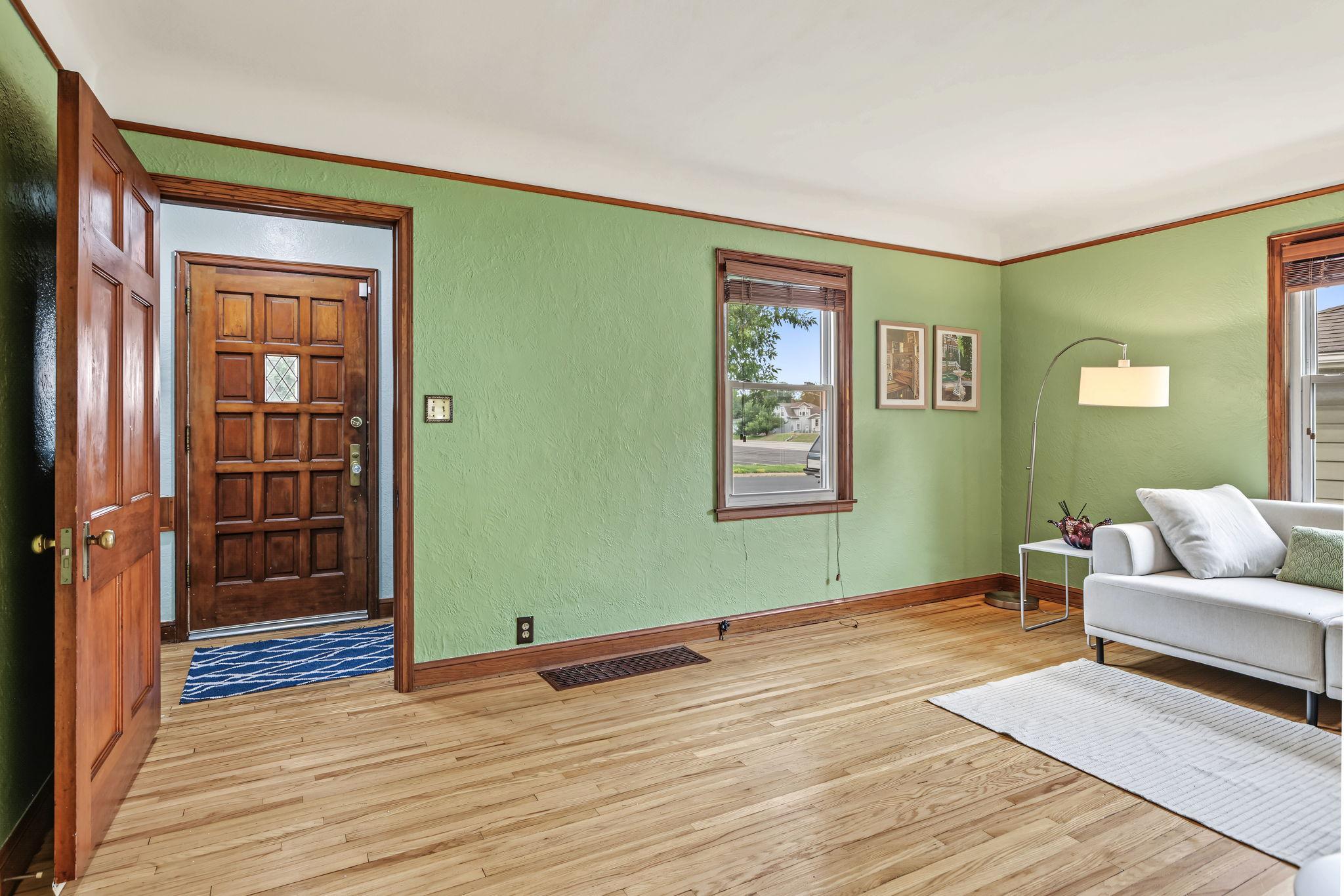 4018 Monroe Street Ne Property Photo 7