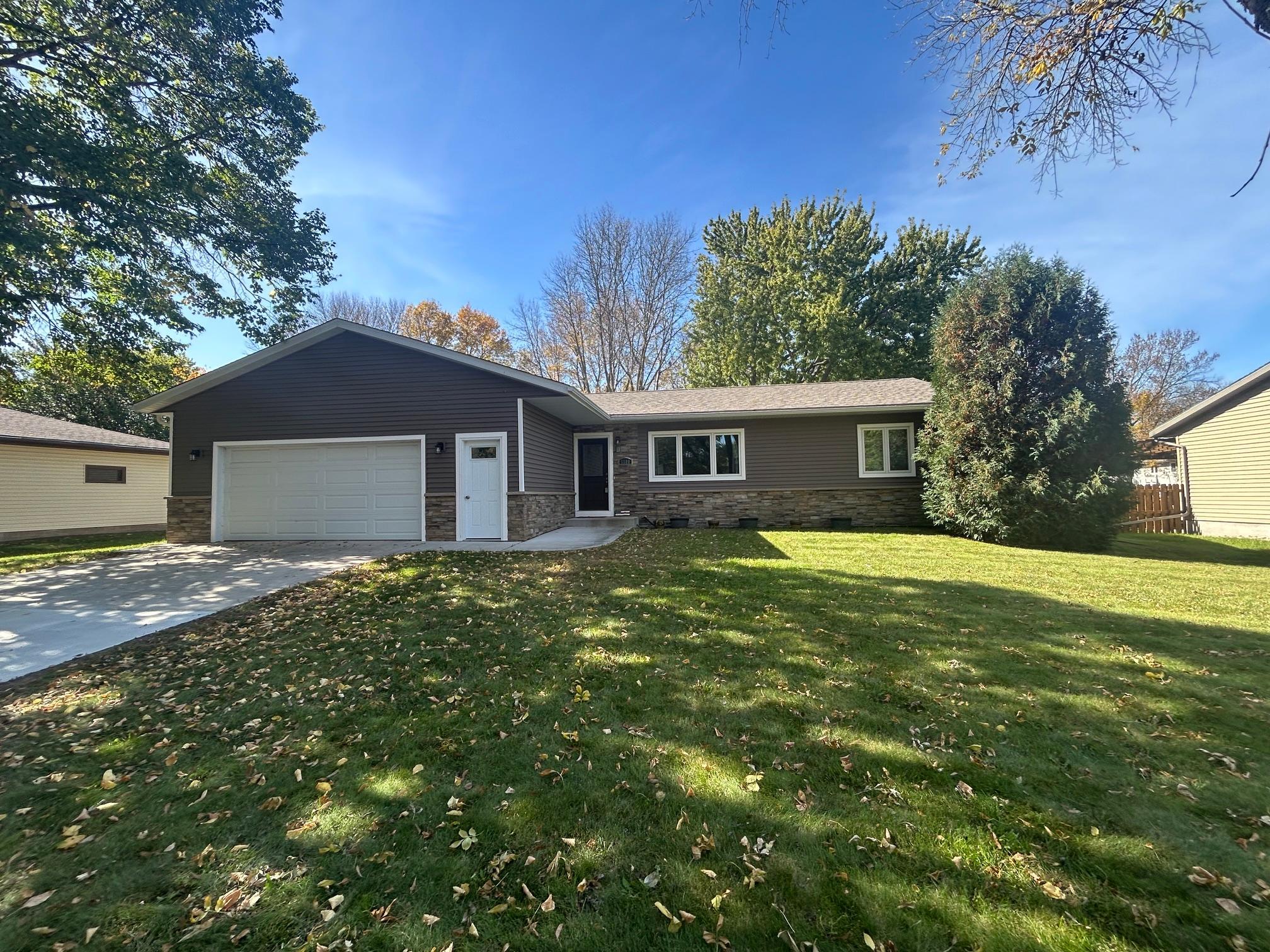 1100 Columbine Drive Property Photo 1