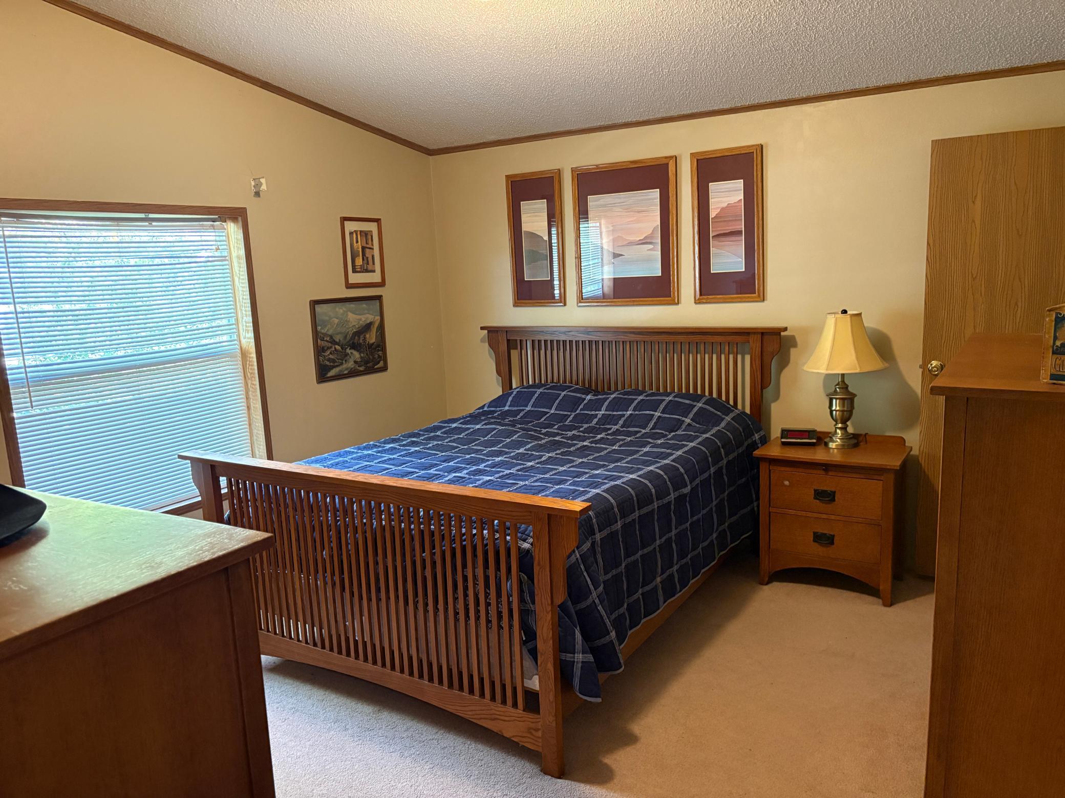 204 E Hibbard Avenue Property Photo 10
