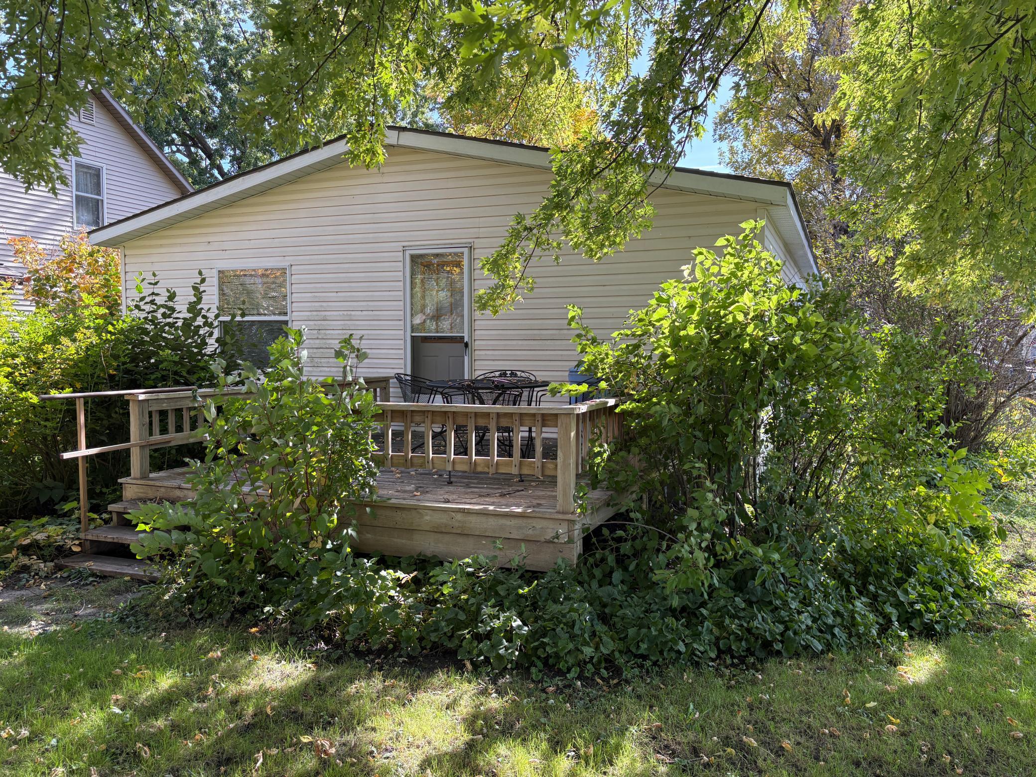 204 E Hibbard Avenue Property Photo 12