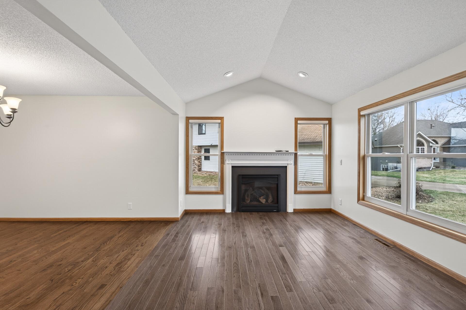 8057 Garfield Street Ne Property Photo 9
