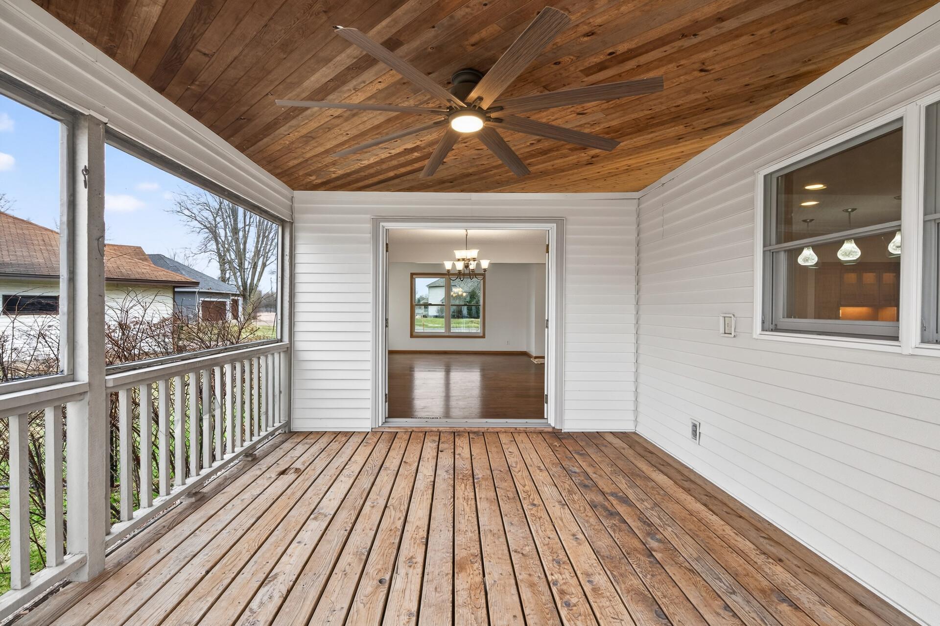 8057 Garfield Street Ne Property Photo 20