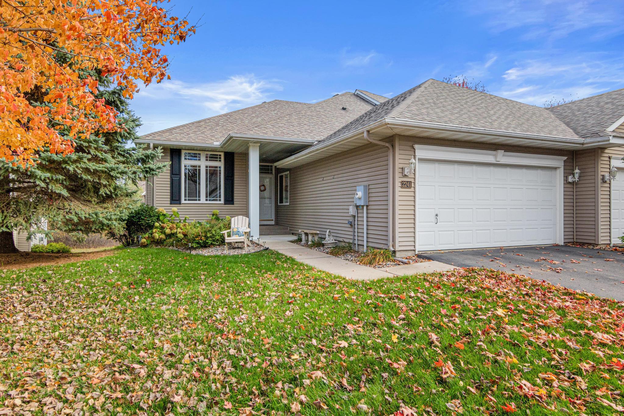 2241 Glacier Way Property Photo 1