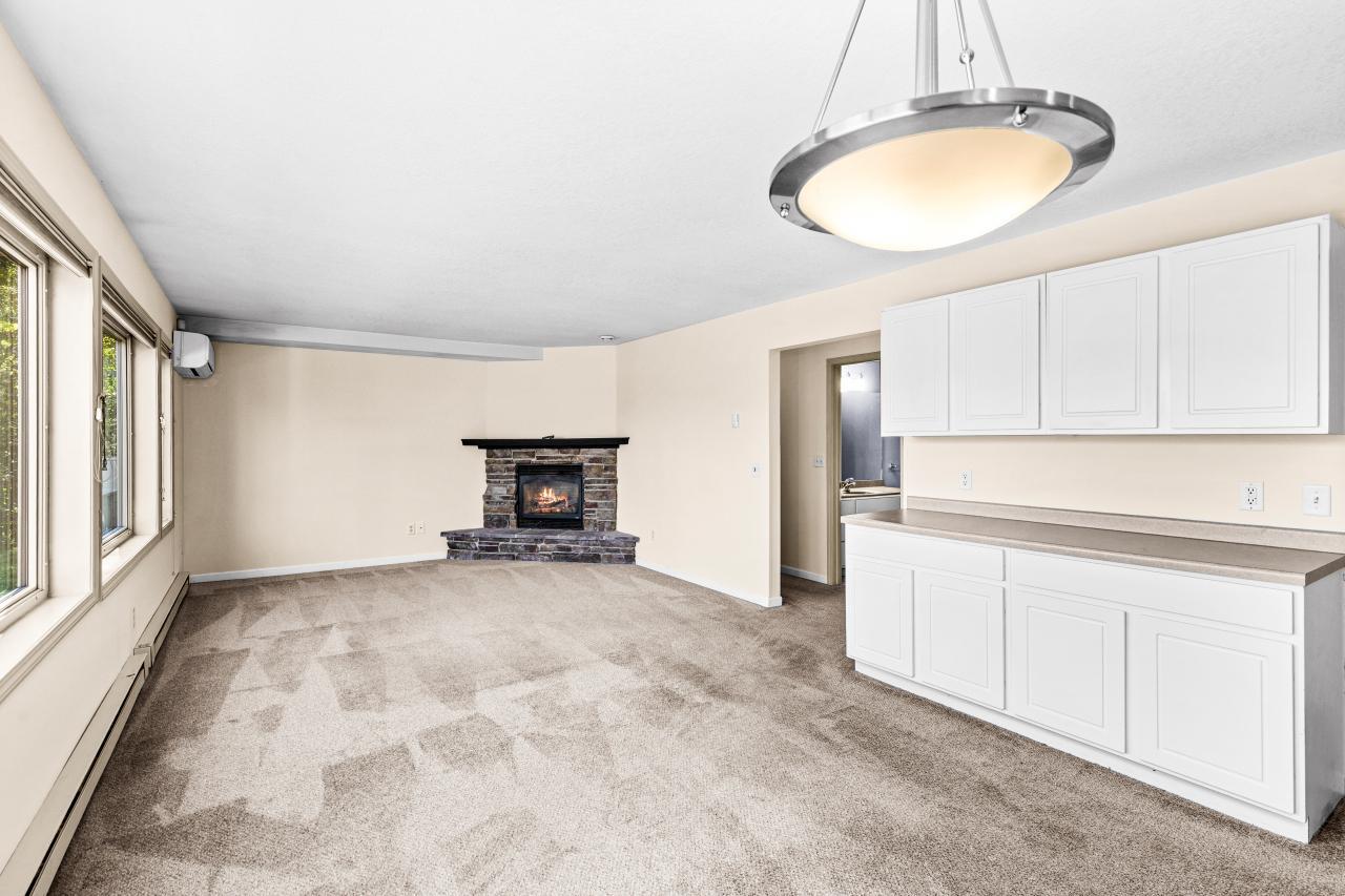 1424 E Skyline Parkway Property Photo 6