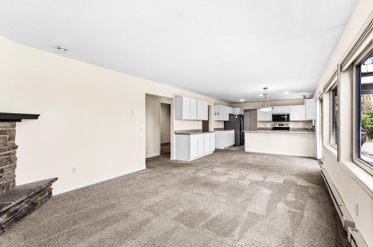 1424 E Skyline Parkway Property Photo 15