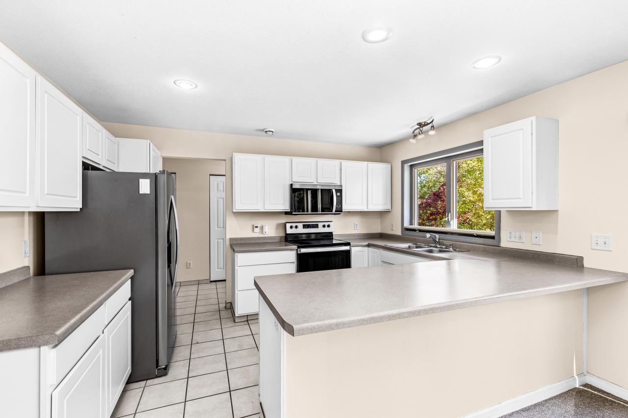 1424 E Skyline Parkway Property Photo 26