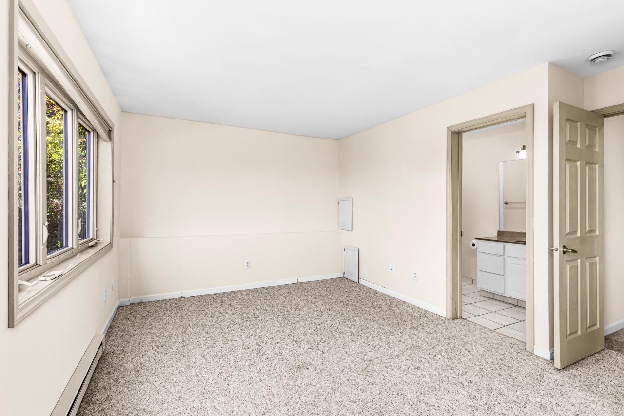1424 E Skyline Parkway Property Photo 33