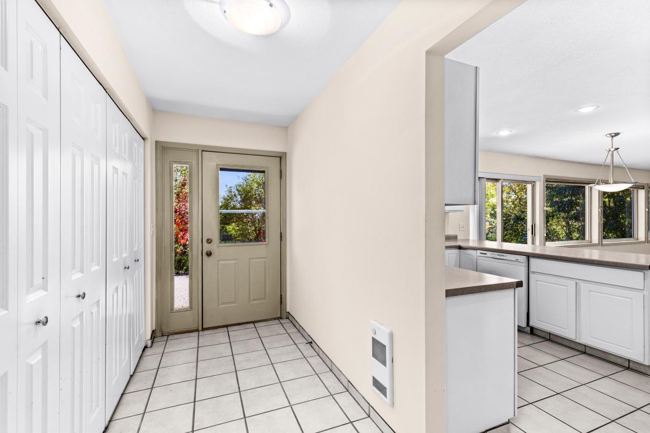 1424 E Skyline Parkway Property Photo 38